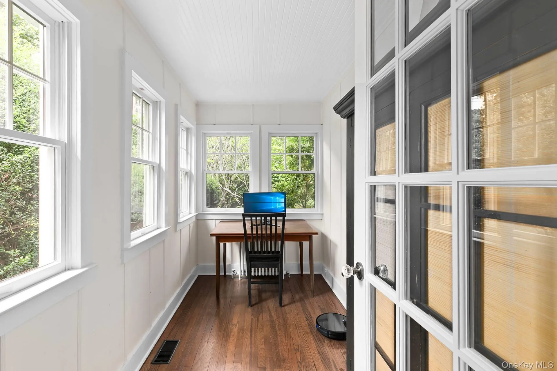 98 Sherrill Road, East Hampton, NY, 4 Bedrooms Bedrooms, 8 Rooms Rooms,2 BathroomsBathrooms,Residential Lease,For Rent,Sherrill,0,1024404 98 Sherrill Road, East Hampton, NY, 4 Bedrooms Bedrooms, 8 Rooms Rooms,2 BathroomsBathrooms,Residential Lease,For Rent,Sherrill,0,1024404