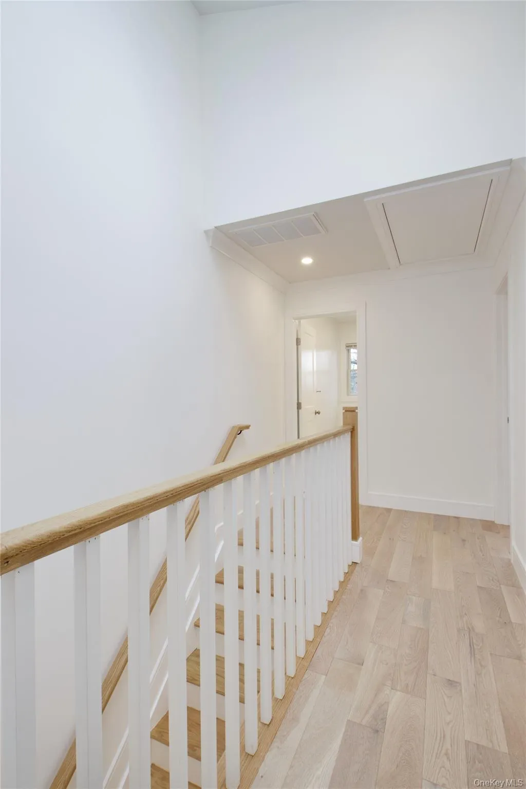 56 Kirkwood Road, North Hempstead, NY, 3 Bedrooms Bedrooms, 8 Rooms Rooms,3 BathroomsBathrooms,Residential Lease,For Rent,Kirkwood,0,1024407 56 Kirkwood Road, North Hempstead, NY, 3 Bedrooms Bedrooms, 8 Rooms Rooms,3 BathroomsBathrooms,Residential Lease,For Rent,Kirkwood,0,1024407