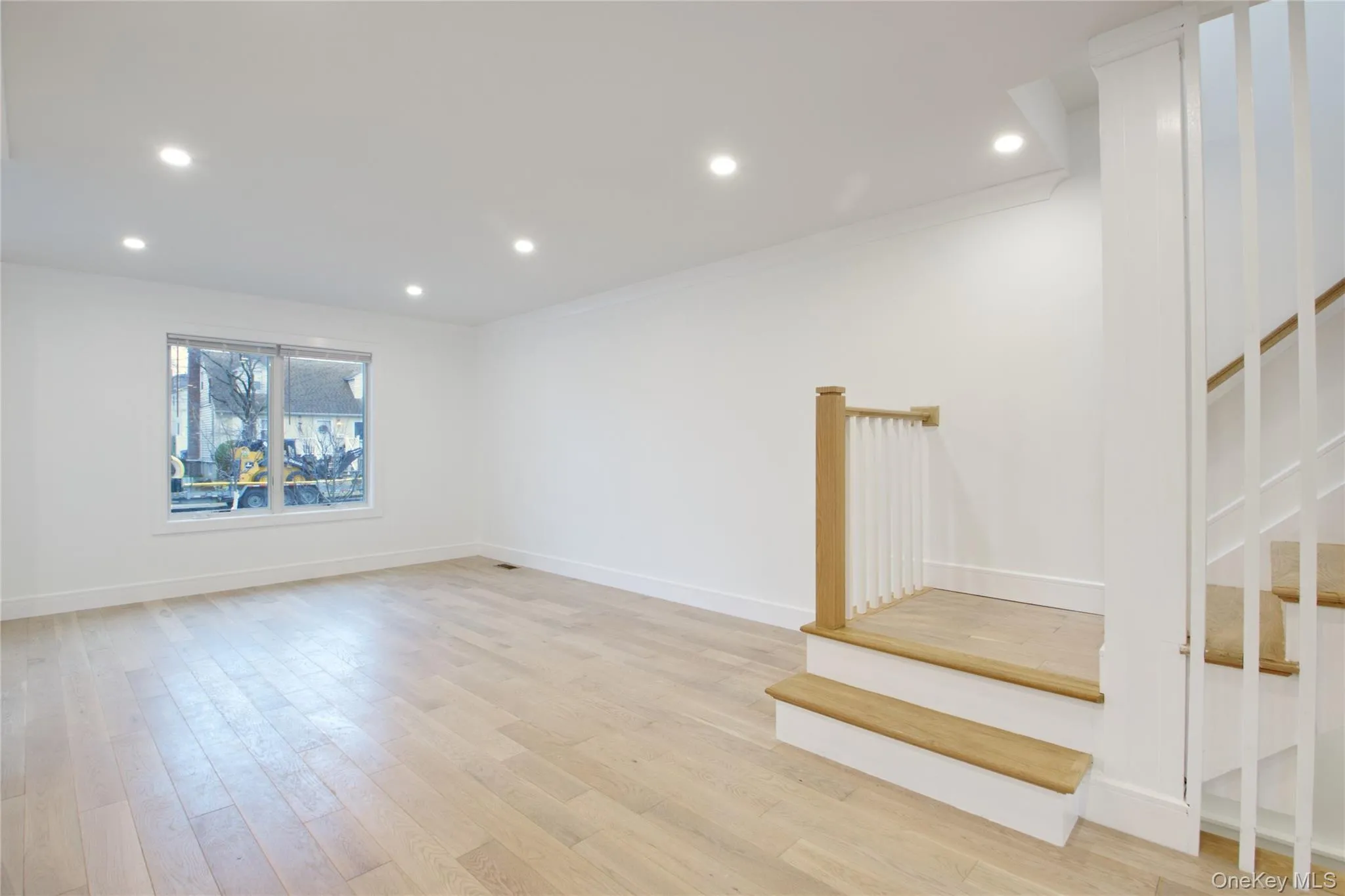 56 Kirkwood Road, North Hempstead, NY, 3 Bedrooms Bedrooms, 8 Rooms Rooms,3 BathroomsBathrooms,Residential Lease,For Rent,Kirkwood,0,1024407 56 Kirkwood Road, North Hempstead, NY, 3 Bedrooms Bedrooms, 8 Rooms Rooms,3 BathroomsBathrooms,Residential Lease,For Rent,Kirkwood,0,1024407