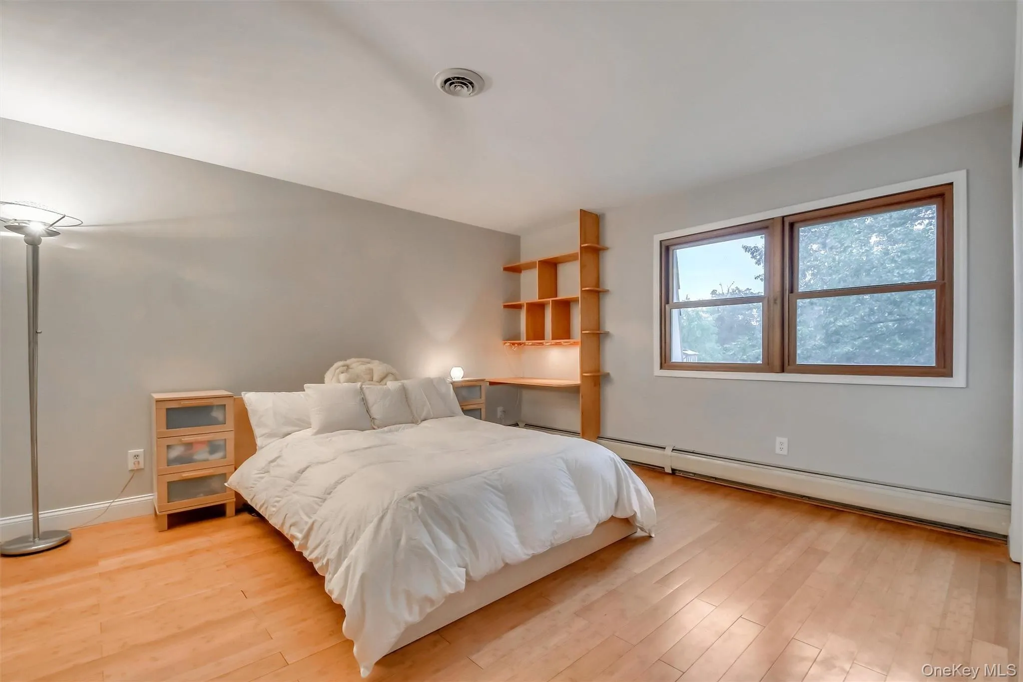 17 Esquire Road, Clarkstown, NY, 4 Bedrooms Bedrooms, 8 Rooms Rooms,2 BathroomsBathrooms,Residential Lease,For Rent,Esquire,0,1024412 17 Esquire Road, Clarkstown, NY, 4 Bedrooms Bedrooms, 8 Rooms Rooms,2 BathroomsBathrooms,Residential Lease,For Rent,Esquire,0,1024412
