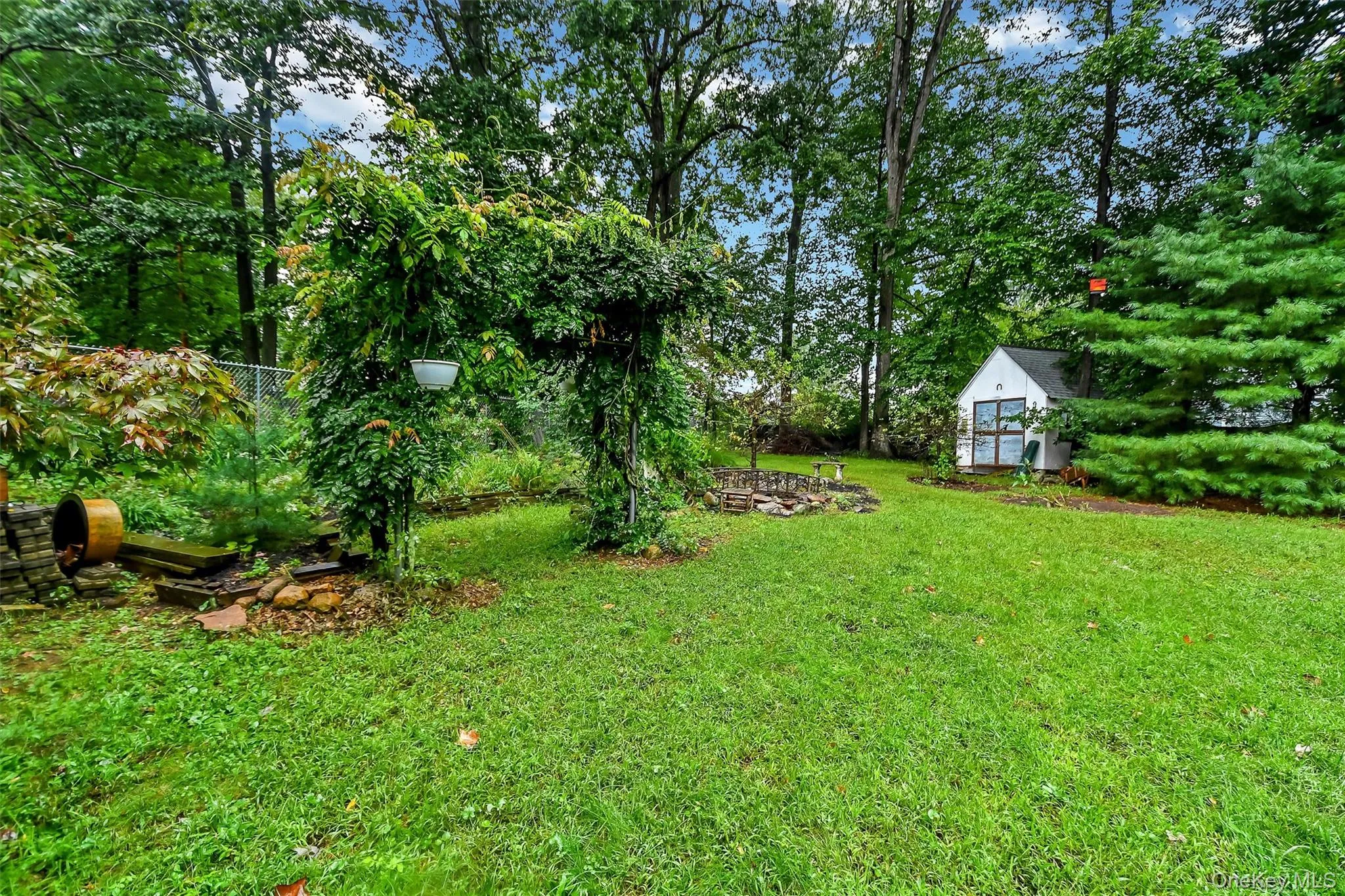 17 Esquire Road, Clarkstown, NY, 4 Bedrooms Bedrooms, 8 Rooms Rooms,2 BathroomsBathrooms,Residential Lease,For Rent,Esquire,0,1024412 17 Esquire Road, Clarkstown, NY, 4 Bedrooms Bedrooms, 8 Rooms Rooms,2 BathroomsBathrooms,Residential Lease,For Rent,Esquire,0,1024412