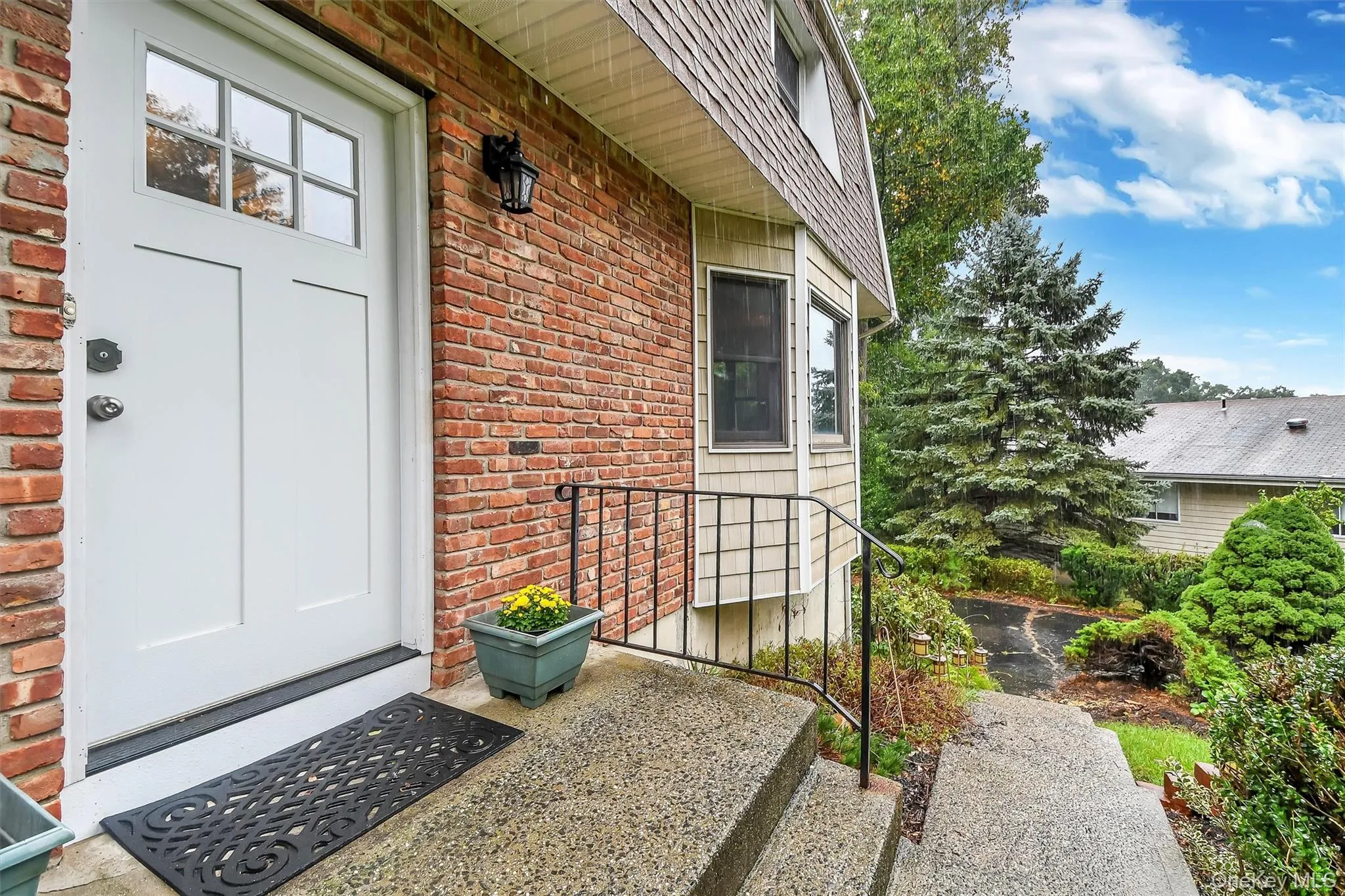17 Esquire Road, Clarkstown, NY, 4 Bedrooms Bedrooms, 8 Rooms Rooms,2 BathroomsBathrooms,Residential Lease,For Rent,Esquire,0,1024412 17 Esquire Road, Clarkstown, NY, 4 Bedrooms Bedrooms, 8 Rooms Rooms,2 BathroomsBathrooms,Residential Lease,For Rent,Esquire,0,1024412