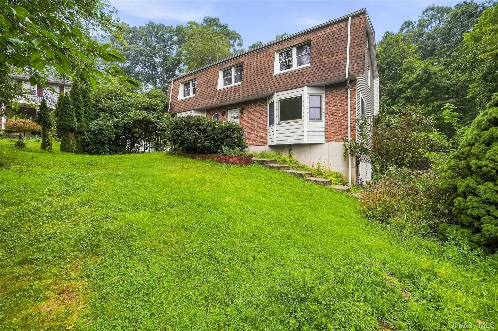 17 Esquire Road, Clarkstown, NY, 4 Bedrooms Bedrooms, 8 Rooms Rooms,2 BathroomsBathrooms,Residential Lease,For Rent,Esquire,0,1024412 17 Esquire Road, Clarkstown, NY, 4 Bedrooms Bedrooms, 8 Rooms Rooms,2 BathroomsBathrooms,Residential Lease,For Rent,Esquire,0,1024412
