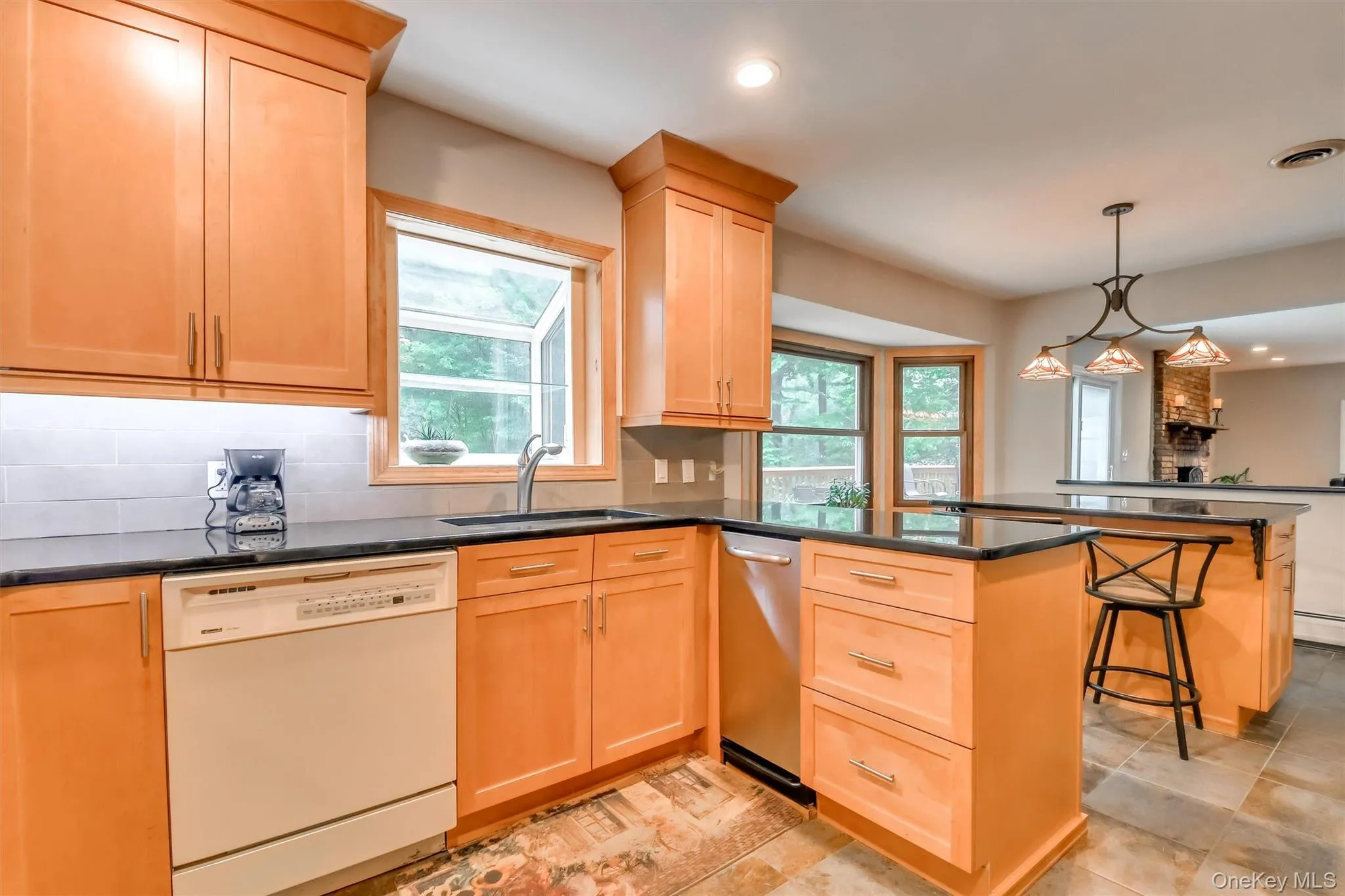 17 Esquire Road, Clarkstown, NY, 4 Bedrooms Bedrooms, 8 Rooms Rooms,2 BathroomsBathrooms,Residential Lease,For Rent,Esquire,0,1024412 17 Esquire Road, Clarkstown, NY, 4 Bedrooms Bedrooms, 8 Rooms Rooms,2 BathroomsBathrooms,Residential Lease,For Rent,Esquire,0,1024412
