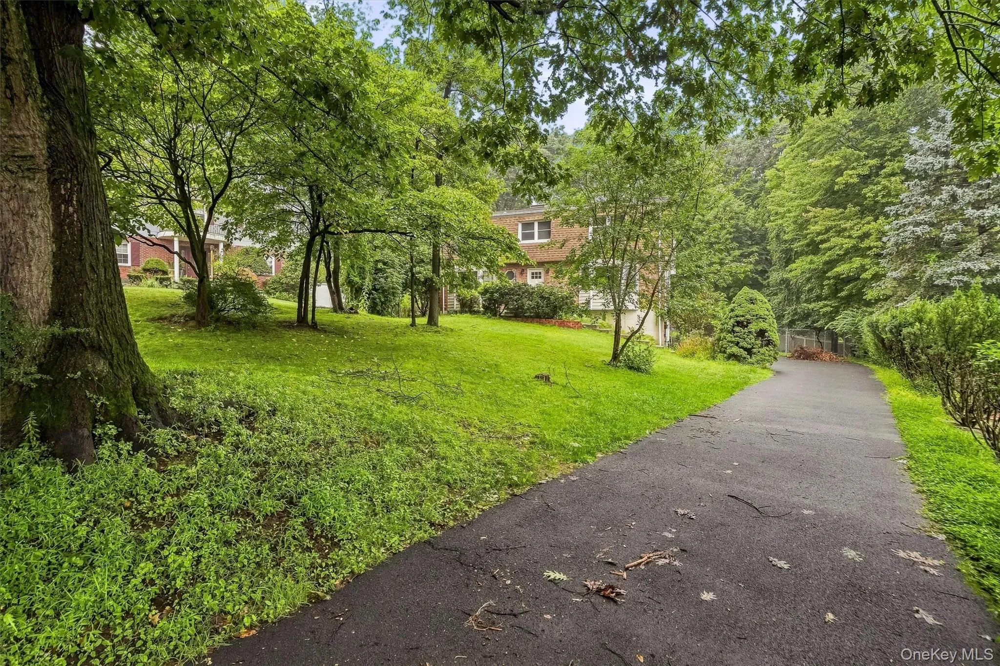 17 Esquire Road, Clarkstown, NY, 4 Bedrooms Bedrooms, 8 Rooms Rooms,2 BathroomsBathrooms,Residential Lease,For Rent,Esquire,0,1024412 17 Esquire Road, Clarkstown, NY, 4 Bedrooms Bedrooms, 8 Rooms Rooms,2 BathroomsBathrooms,Residential Lease,For Rent,Esquire,0,1024412
