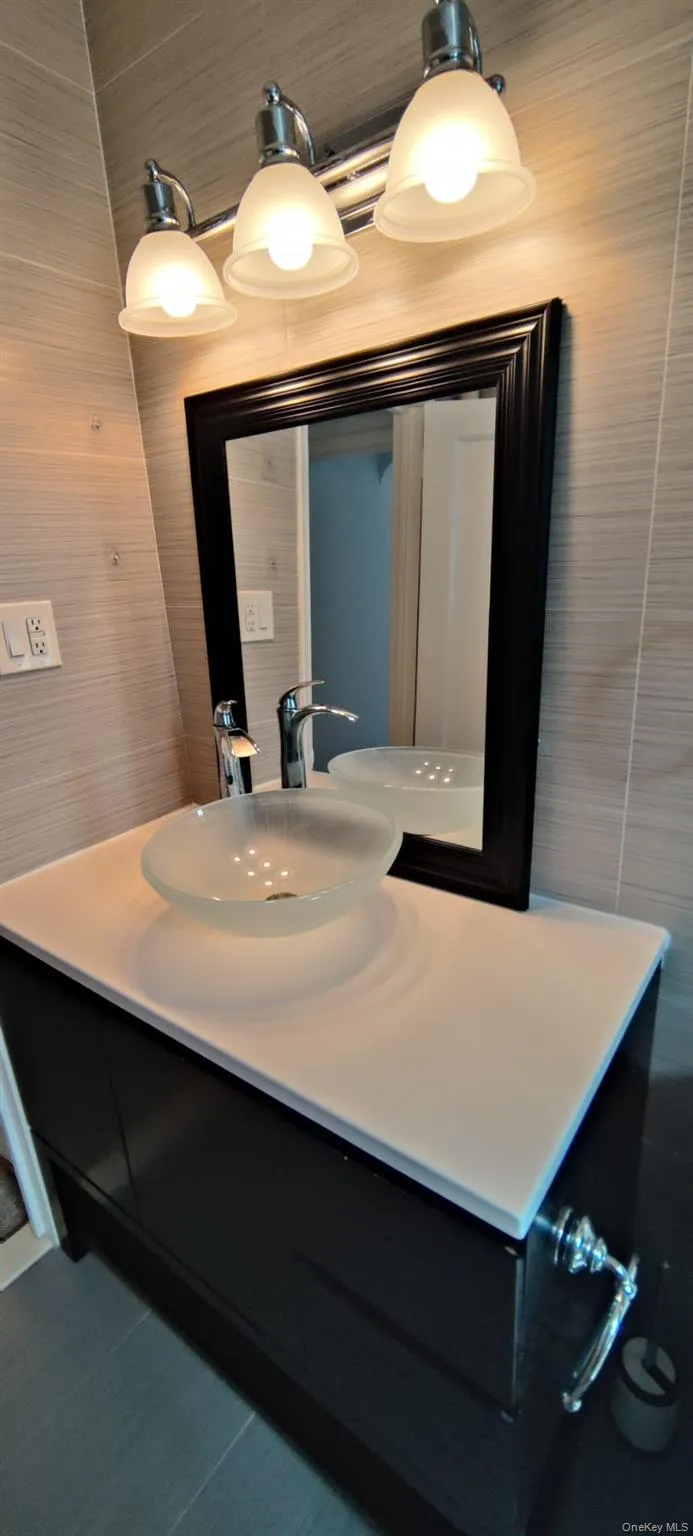 9941 64 Avenue, New York, NY, 1 Bedroom Bedrooms, 5 Rooms Rooms,1 BathroomBathrooms,Residential Lease,For Rent,64,0,1024414 9941 64 Avenue, New York, NY, 1 Bedroom Bedrooms, 5 Rooms Rooms,1 BathroomBathrooms,Residential Lease,For Rent,64,0,1024414