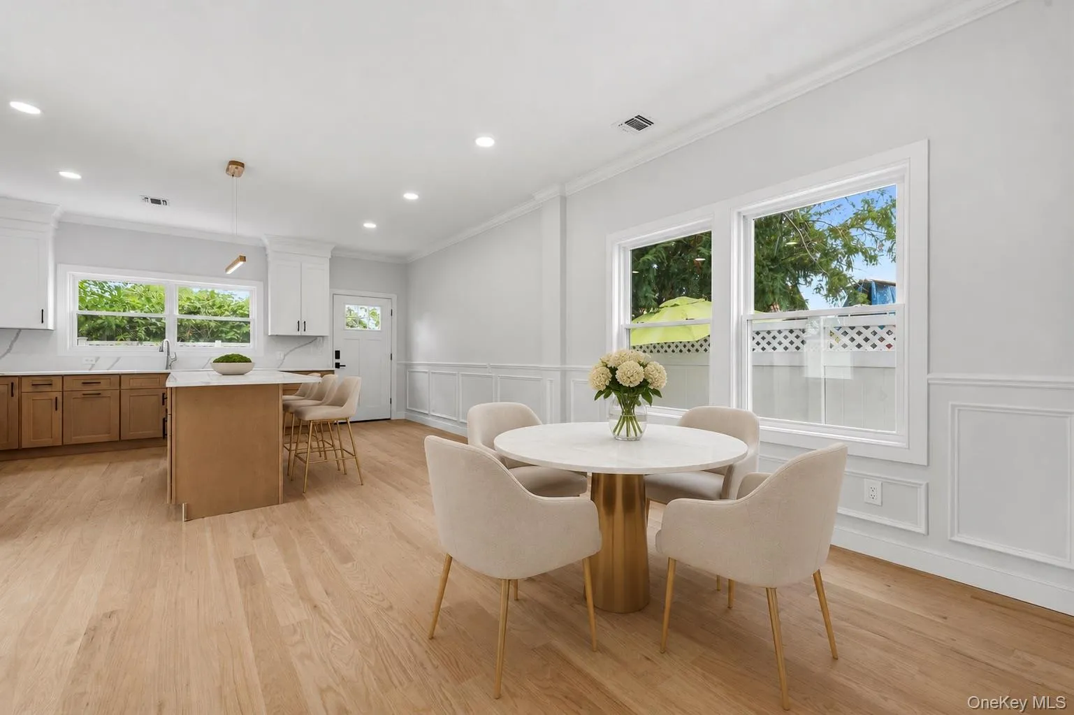 249 Bedford Avenue, North Hempstead, NY, 3 Bedrooms Bedrooms, 7 Rooms Rooms,2 BathroomsBathrooms,Residential,For Rent,Bedford,0,1024415 249 Bedford Avenue, North Hempstead, NY, 3 Bedrooms Bedrooms, 7 Rooms Rooms,2 BathroomsBathrooms,Residential,For Rent,Bedford,0,1024415