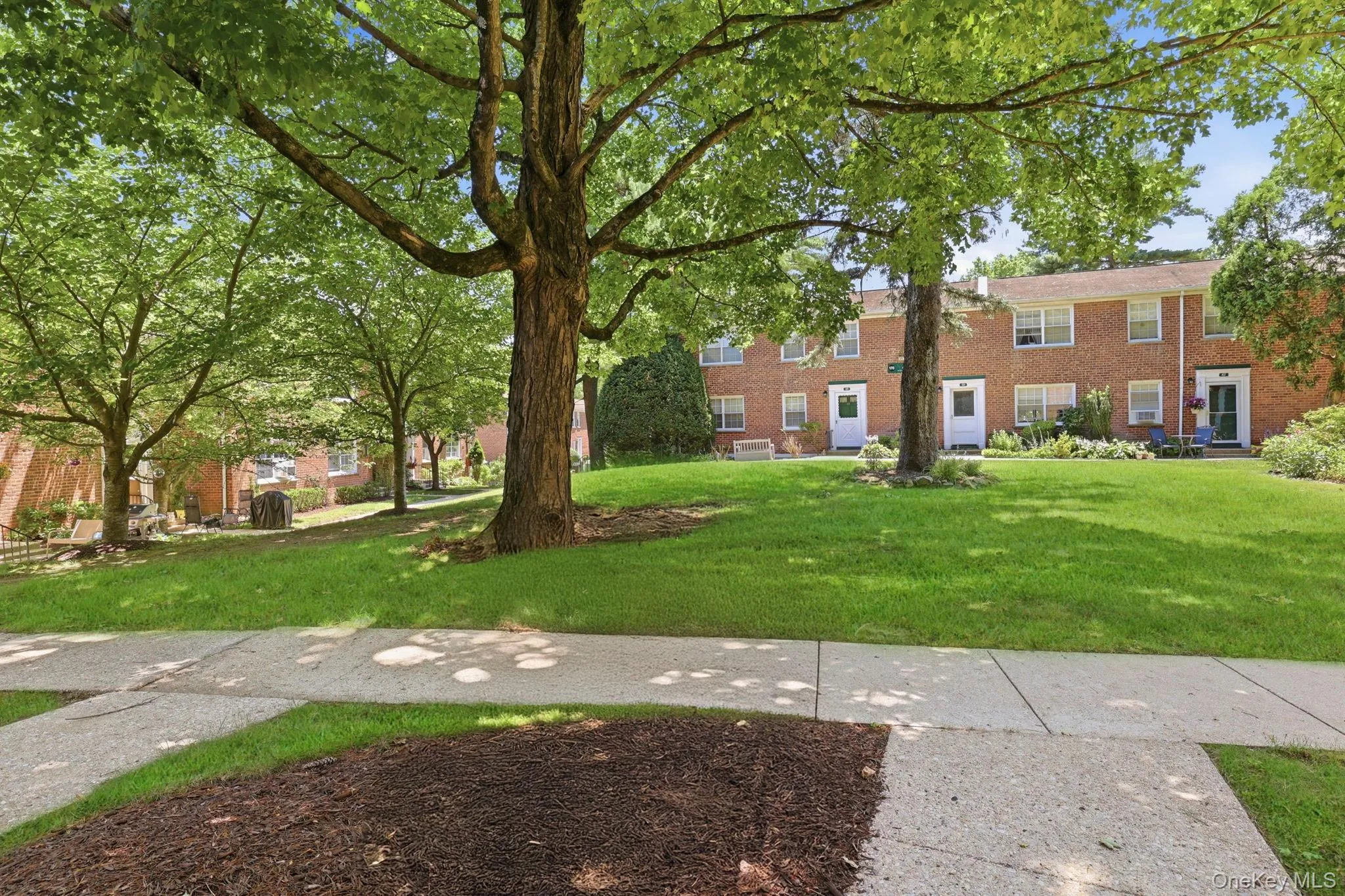 Right outside your front door is space for your table/chairs/BBQ grille and maybe some flower pots Right outside your front door is space for your table/chairs/BBQ grille and maybe some flower pots