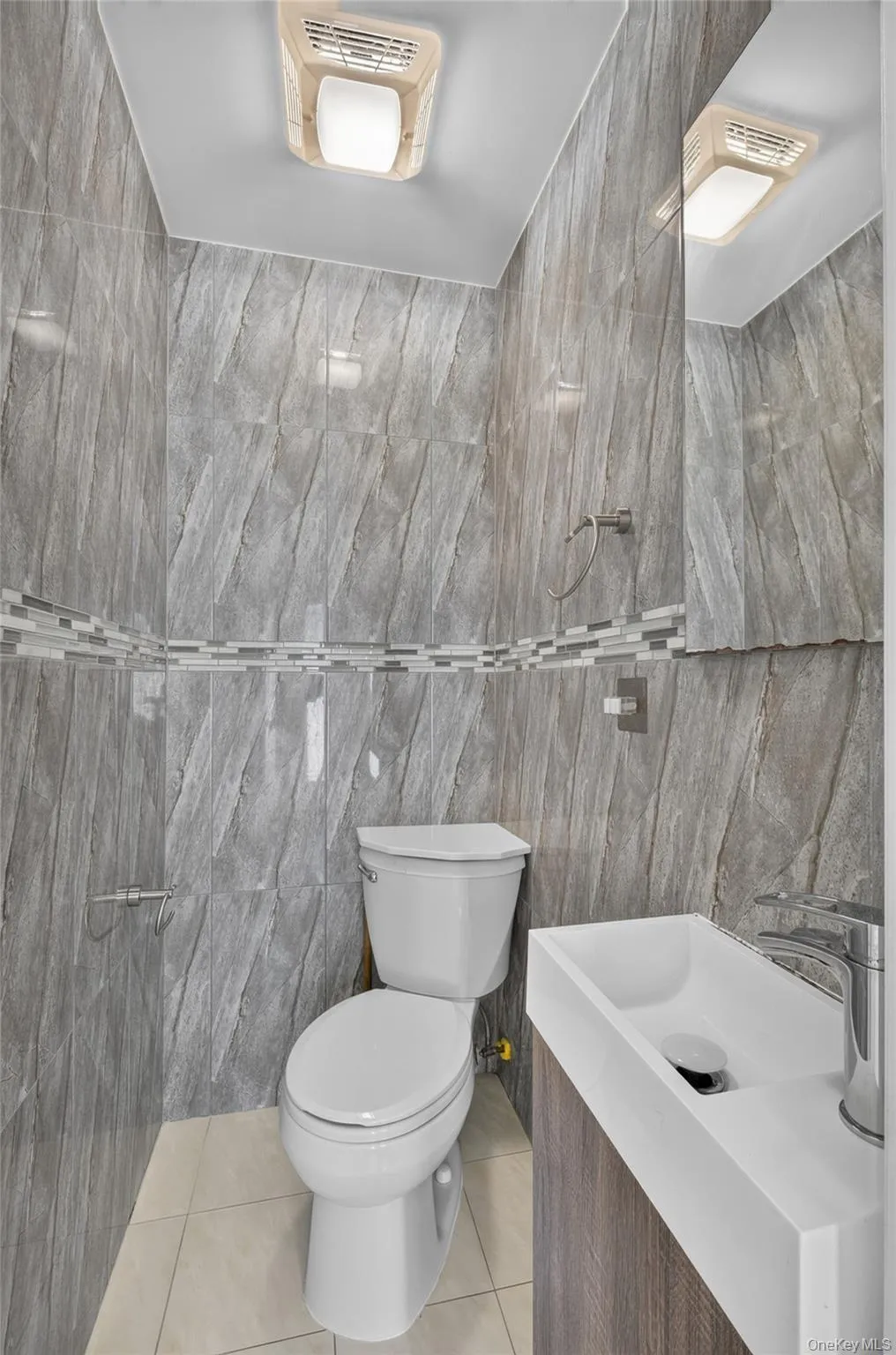 3822 205th Street, New York, NY, 5 Bedrooms Bedrooms, 9 Rooms Rooms,3 BathroomsBathrooms,Residential,For Rent,205th,0,1024422 3822 205th Street, New York, NY, 5 Bedrooms Bedrooms, 9 Rooms Rooms,3 BathroomsBathrooms,Residential,For Rent,205th,0,1024422