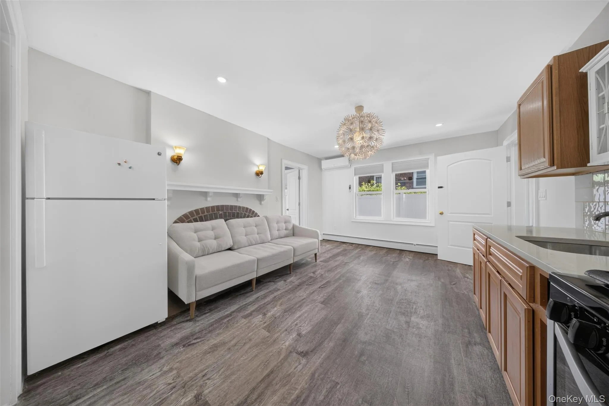 3822 205th Street, New York, NY, 5 Bedrooms Bedrooms, 9 Rooms Rooms,3 BathroomsBathrooms,Residential,For Rent,205th,0,1024422 3822 205th Street, New York, NY, 5 Bedrooms Bedrooms, 9 Rooms Rooms,3 BathroomsBathrooms,Residential,For Rent,205th,0,1024422
