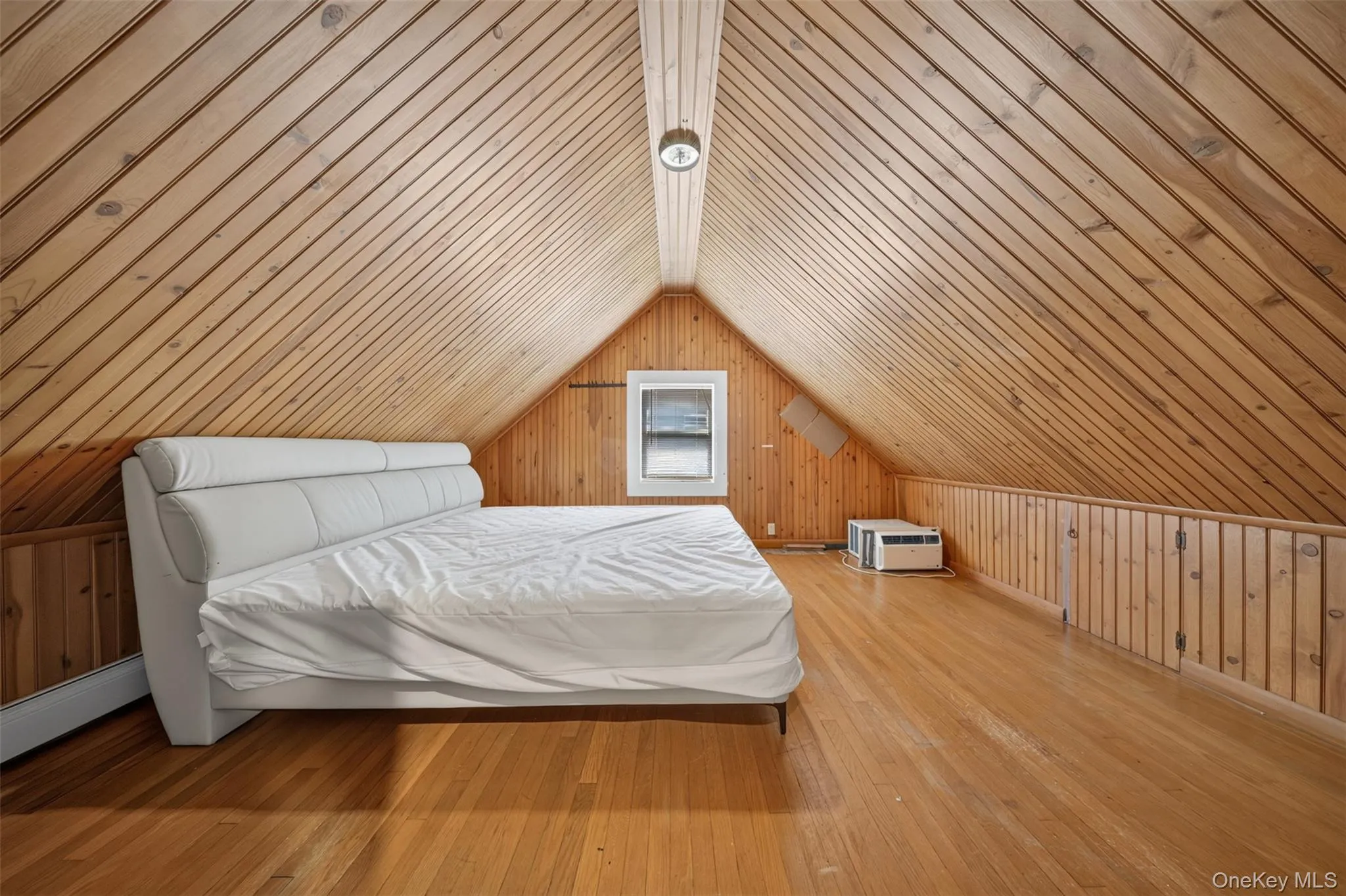 3822 205th Street, New York, NY, 5 Bedrooms Bedrooms, 9 Rooms Rooms,3 BathroomsBathrooms,Residential,For Rent,205th,0,1024422 3822 205th Street, New York, NY, 5 Bedrooms Bedrooms, 9 Rooms Rooms,3 BathroomsBathrooms,Residential,For Rent,205th,0,1024422