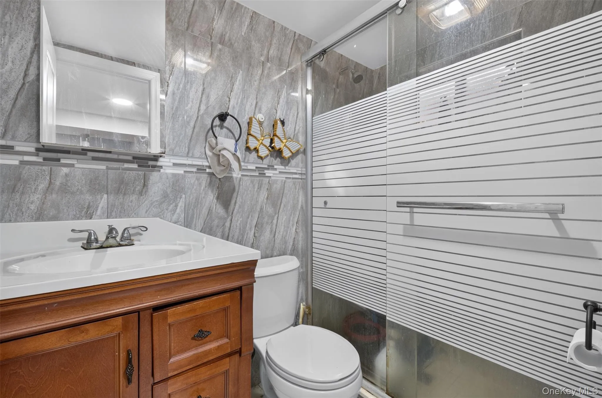 3822 205th Street, New York, NY, 5 Bedrooms Bedrooms, 9 Rooms Rooms,3 BathroomsBathrooms,Residential,For Rent,205th,0,1024422 3822 205th Street, New York, NY, 5 Bedrooms Bedrooms, 9 Rooms Rooms,3 BathroomsBathrooms,Residential,For Rent,205th,0,1024422
