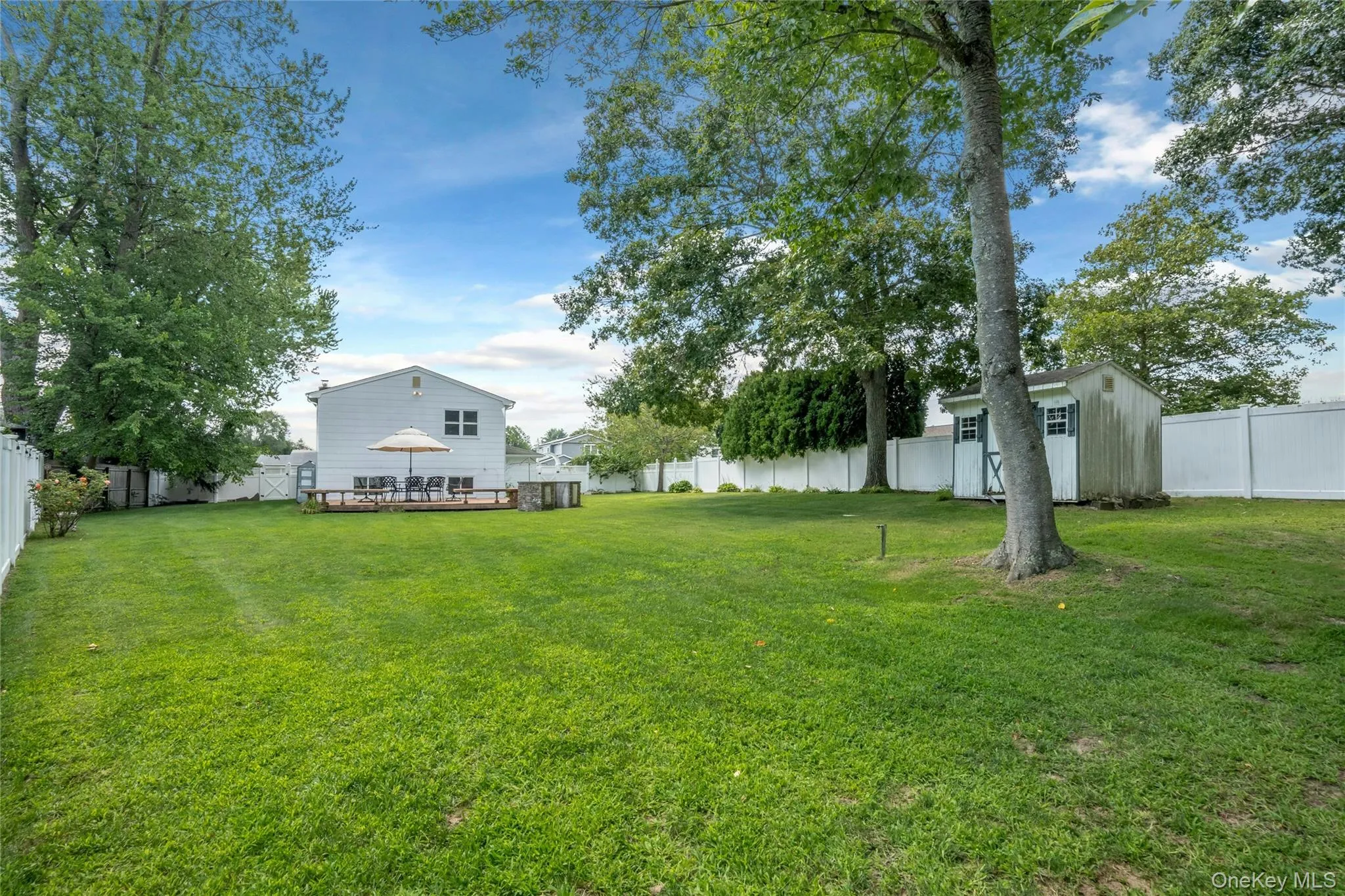 15 Greenbrier Lane, Islip, NY, 4 Bedrooms Bedrooms, 10 Rooms Rooms,2 BathroomsBathrooms,Residential,For Rent,Greenbrier,0,1024423 15 Greenbrier Lane, Islip, NY, 4 Bedrooms Bedrooms, 10 Rooms Rooms,2 BathroomsBathrooms,Residential,For Rent,Greenbrier,0,1024423