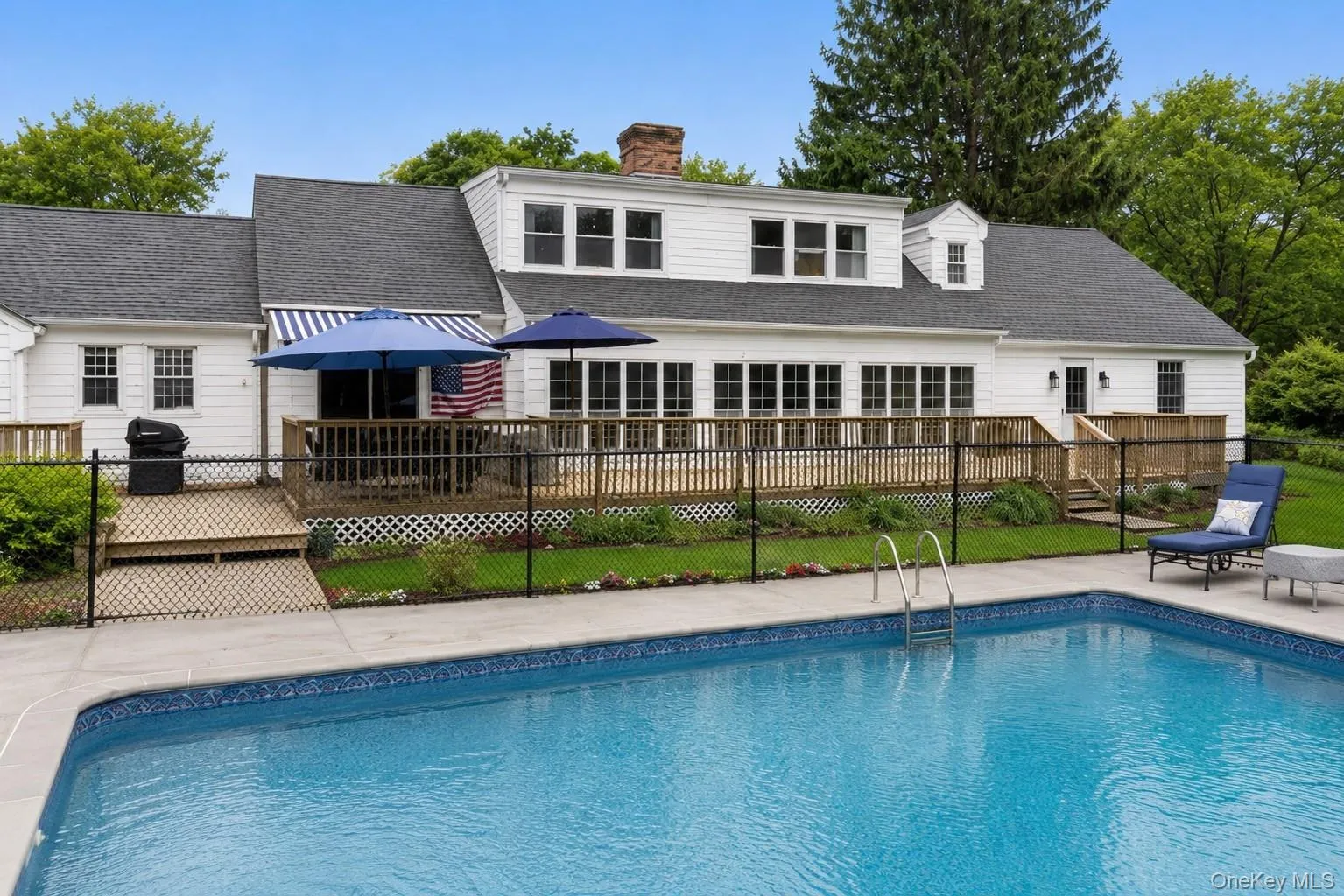 The stunning heated unite saltwater pool overlooks the lush fairways, creating a private resort style setting. The stunning heated unite saltwater pool overlooks the lush fairways, creating a private resort style setting.