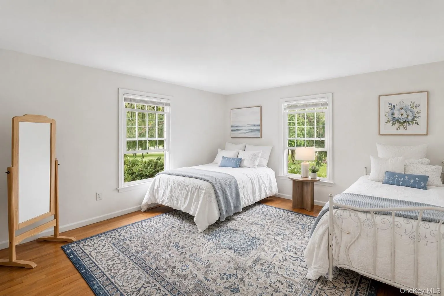 Spacious guest bedroom Spacious guest bedroom