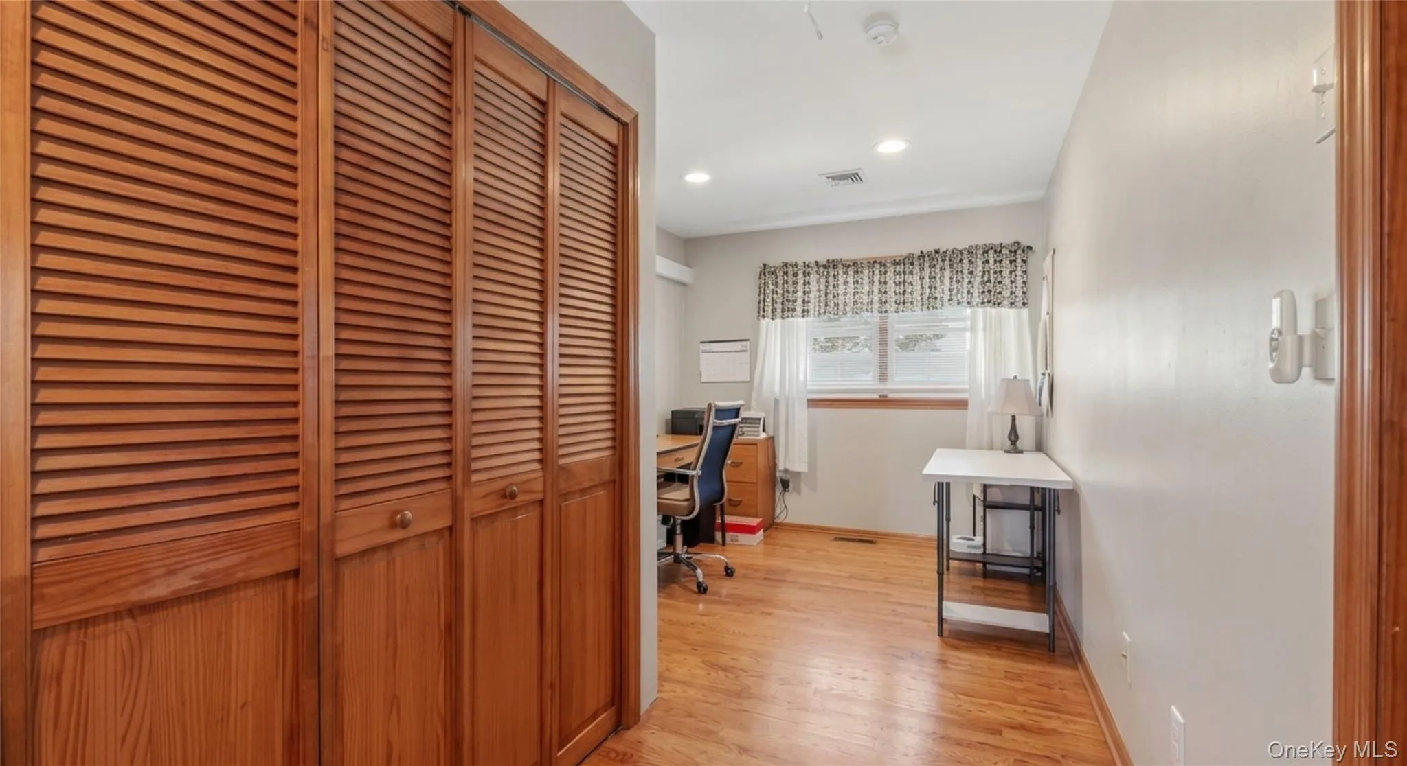 4 Manitou Trail, Greenburgh, NY, 5 Bedrooms Bedrooms, 10 Rooms Rooms,2 BathroomsBathrooms,Residential,For Rent,Manitou,0,1024428 4 Manitou Trail, Greenburgh, NY, 5 Bedrooms Bedrooms, 10 Rooms Rooms,2 BathroomsBathrooms,Residential,For Rent,Manitou,0,1024428