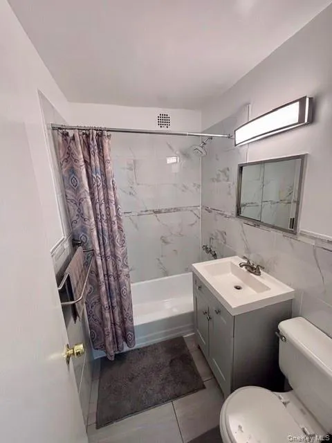 3363 Sedgwick Avenue, New York, NY, 2 Bedrooms Bedrooms, 4 Rooms Rooms,1 BathroomBathrooms,Residential Lease,For Rent,Sedgwick,0,1024437 3363 Sedgwick Avenue, New York, NY, 2 Bedrooms Bedrooms, 4 Rooms Rooms,1 BathroomBathrooms,Residential Lease,For Rent,Sedgwick,0,1024437
