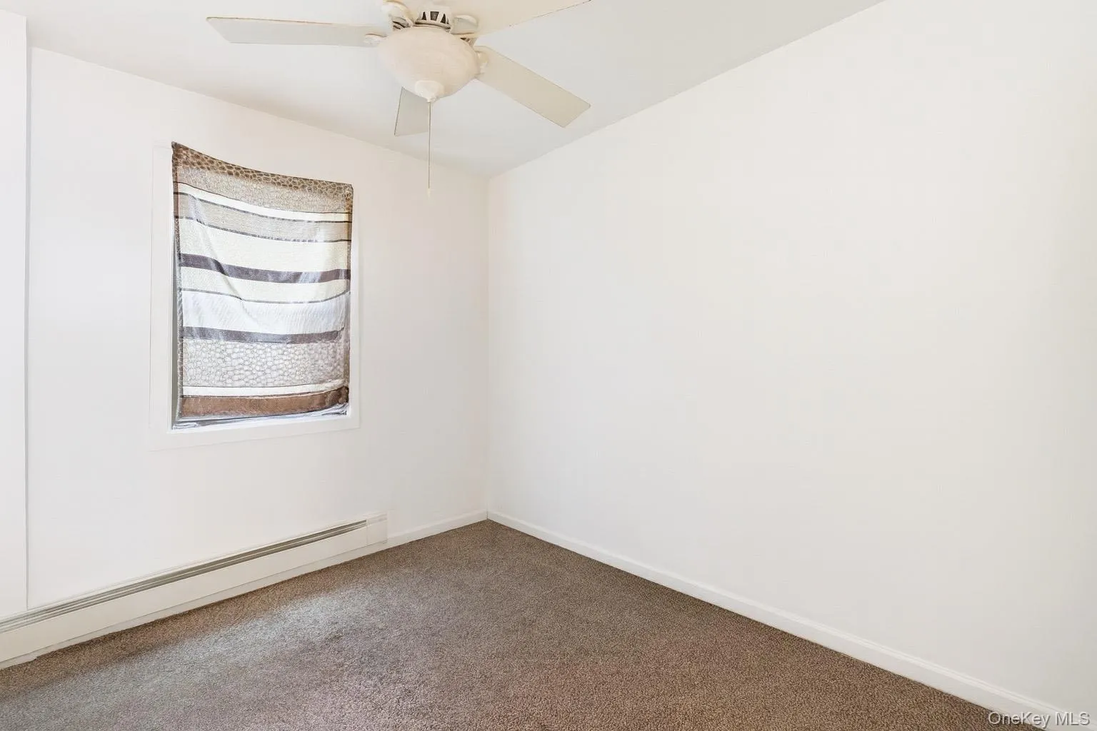 36 Ralph Avenue, Islip, NY, 6 Bedrooms Bedrooms, 9 Rooms Rooms,2 BathroomsBathrooms,Residential,For Rent,Ralph,0,1024438 36 Ralph Avenue, Islip, NY, 6 Bedrooms Bedrooms, 9 Rooms Rooms,2 BathroomsBathrooms,Residential,For Rent,Ralph,0,1024438
