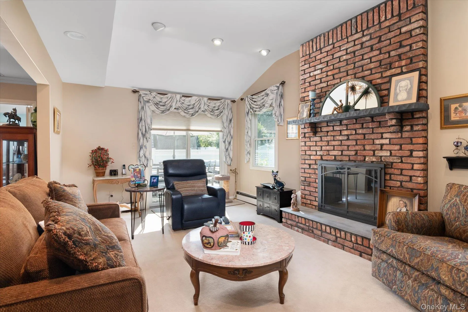 4 Jerold Street, Oyster Bay, NY, 3 Bedrooms Bedrooms, 8 Rooms Rooms,2 BathroomsBathrooms,Residential,For Rent,Jerold,0,1024441 4 Jerold Street, Oyster Bay, NY, 3 Bedrooms Bedrooms, 8 Rooms Rooms,2 BathroomsBathrooms,Residential,For Rent,Jerold,0,1024441