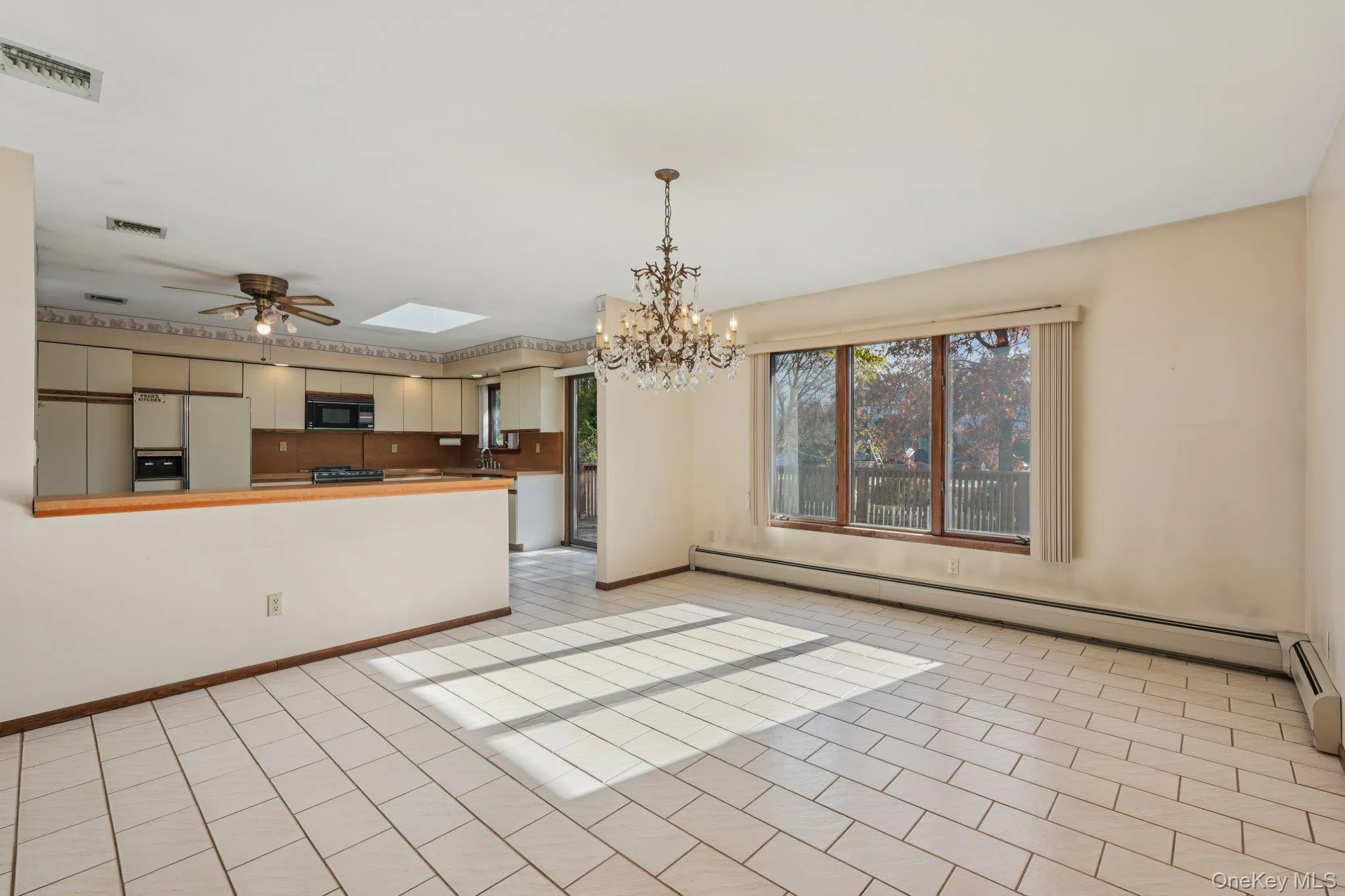 24 Brenda Lane, Clarkstown, NY, 4 Bedrooms Bedrooms, 10 Rooms Rooms,3 BathroomsBathrooms,Residential,For Rent,Brenda,0,1024442 24 Brenda Lane, Clarkstown, NY, 4 Bedrooms Bedrooms, 10 Rooms Rooms,3 BathroomsBathrooms,Residential,For Rent,Brenda,0,1024442