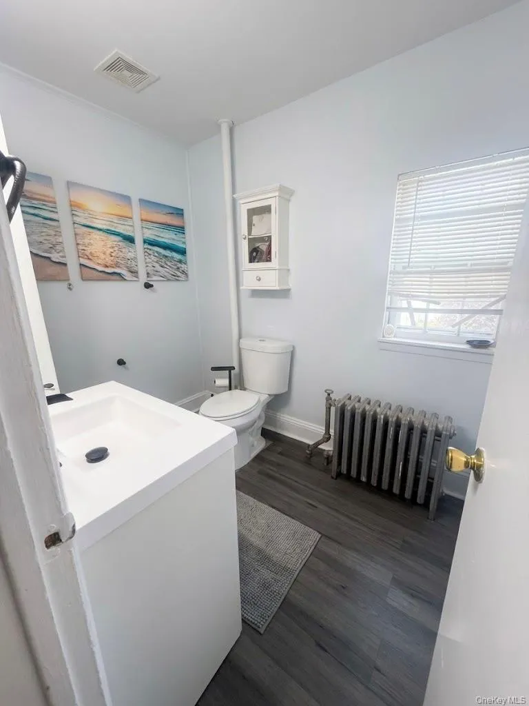 721 Wellwood Avenue, Babylon, NY, 1 Bedroom Bedrooms, 2 Rooms Rooms,1 BathroomBathrooms,Residential Lease,For Rent,Wellwood,0,1024444 721 Wellwood Avenue, Babylon, NY, 1 Bedroom Bedrooms, 2 Rooms Rooms,1 BathroomBathrooms,Residential Lease,For Rent,Wellwood,0,1024444