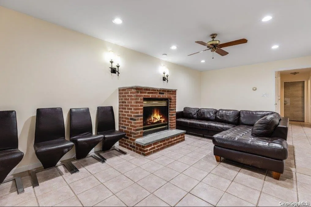 44 Penn Street, Long Beach, NY, 4 Bedrooms Bedrooms, 10 Rooms Rooms,3 BathroomsBathrooms,Residential Lease,For Rent,Penn,0,1024448 44 Penn Street, Long Beach, NY, 4 Bedrooms Bedrooms, 10 Rooms Rooms,3 BathroomsBathrooms,Residential Lease,For Rent,Penn,0,1024448