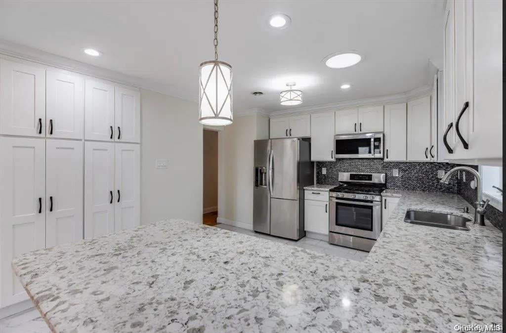 44 Penn Street, Long Beach, NY, 4 Bedrooms Bedrooms, 10 Rooms Rooms,3 BathroomsBathrooms,Residential Lease,For Rent,Penn,0,1024448 44 Penn Street, Long Beach, NY, 4 Bedrooms Bedrooms, 10 Rooms Rooms,3 BathroomsBathrooms,Residential Lease,For Rent,Penn,0,1024448