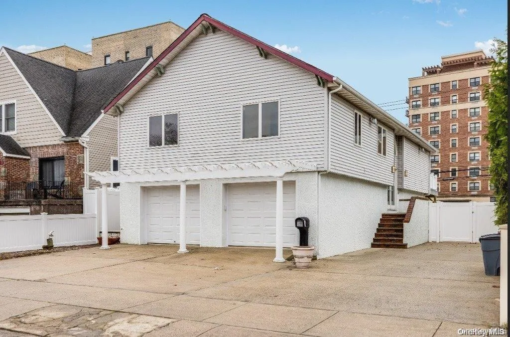 44 Penn Street, Long Beach, NY, 4 Bedrooms Bedrooms, 10 Rooms Rooms,3 BathroomsBathrooms,Residential Lease,For Rent,Penn,0,1024448 44 Penn Street, Long Beach, NY, 4 Bedrooms Bedrooms, 10 Rooms Rooms,3 BathroomsBathrooms,Residential Lease,For Rent,Penn,0,1024448