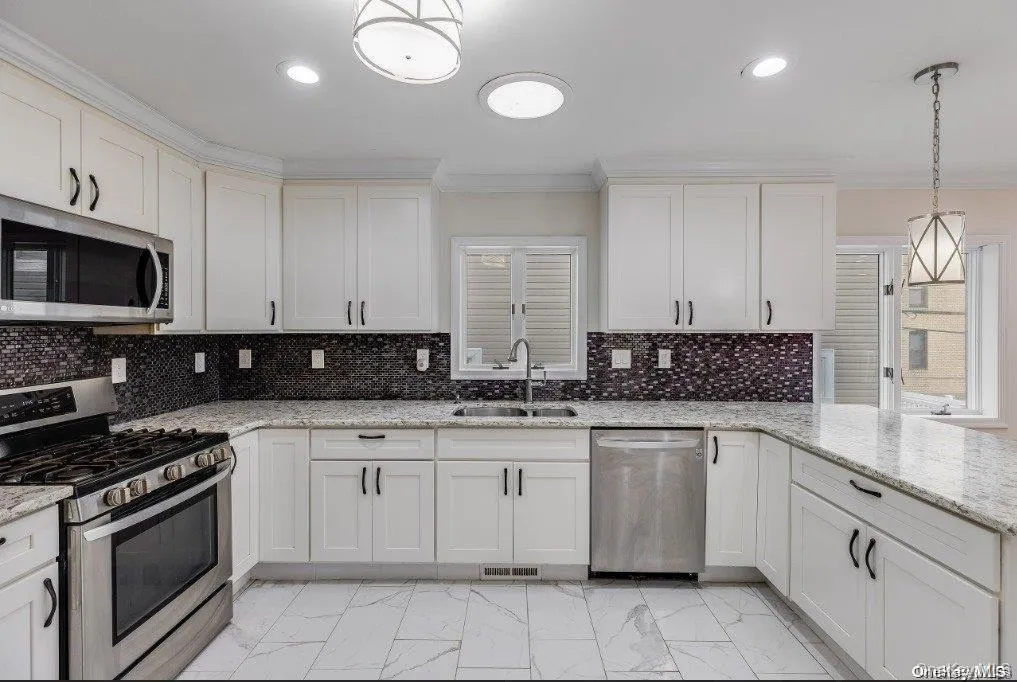 44 Penn Street, Long Beach, NY, 4 Bedrooms Bedrooms, 10 Rooms Rooms,3 BathroomsBathrooms,Residential Lease,For Rent,Penn,0,1024448 44 Penn Street, Long Beach, NY, 4 Bedrooms Bedrooms, 10 Rooms Rooms,3 BathroomsBathrooms,Residential Lease,For Rent,Penn,0,1024448