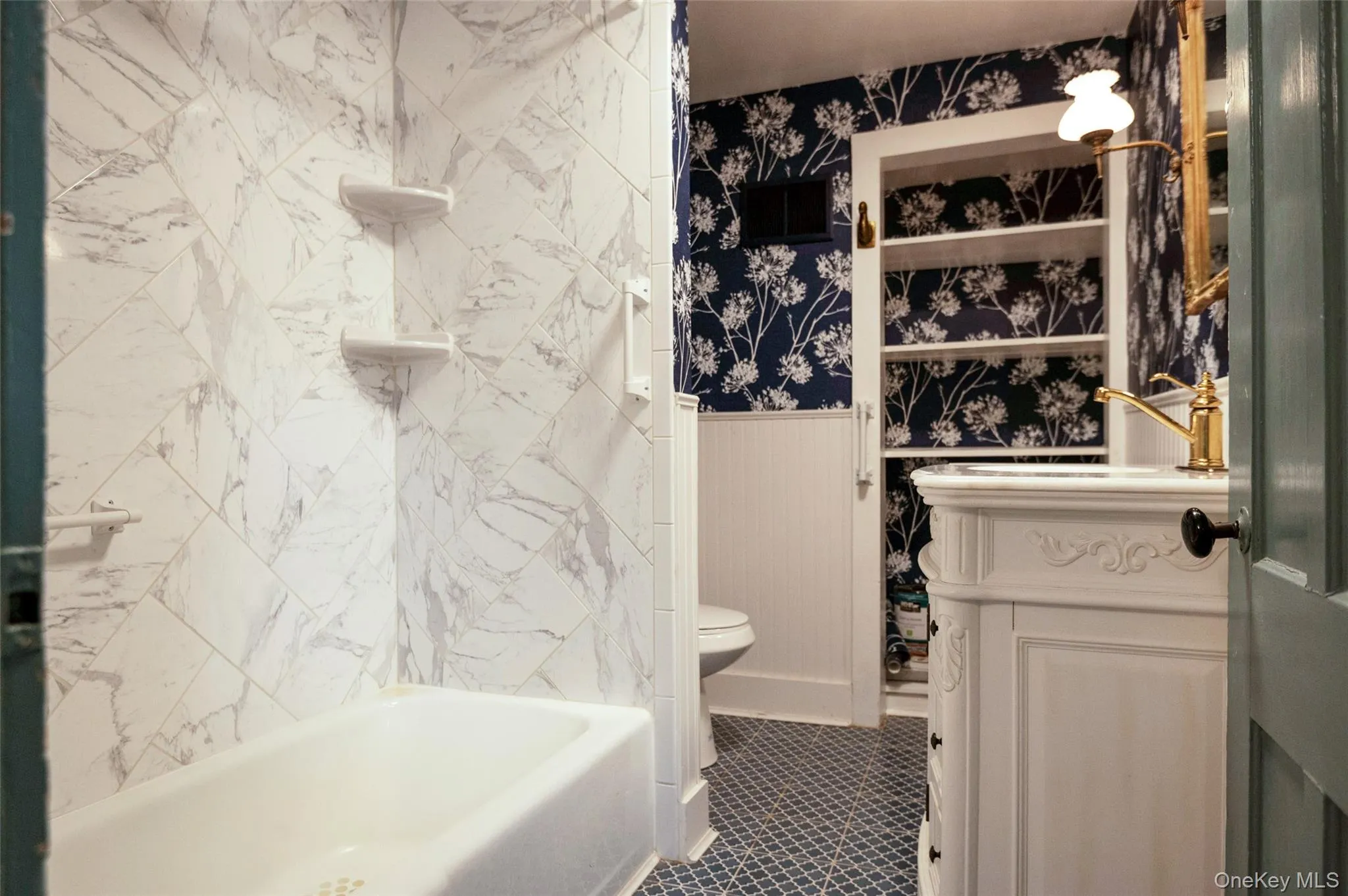 1402 Albany Avenue, Kinderhook, NY, 3 Bedrooms Bedrooms, 6 Rooms Rooms,2 BathroomsBathrooms,Residential,For Rent,Albany,0,1024450 1402 Albany Avenue, Kinderhook, NY, 3 Bedrooms Bedrooms, 6 Rooms Rooms,2 BathroomsBathrooms,Residential,For Rent,Albany,0,1024450