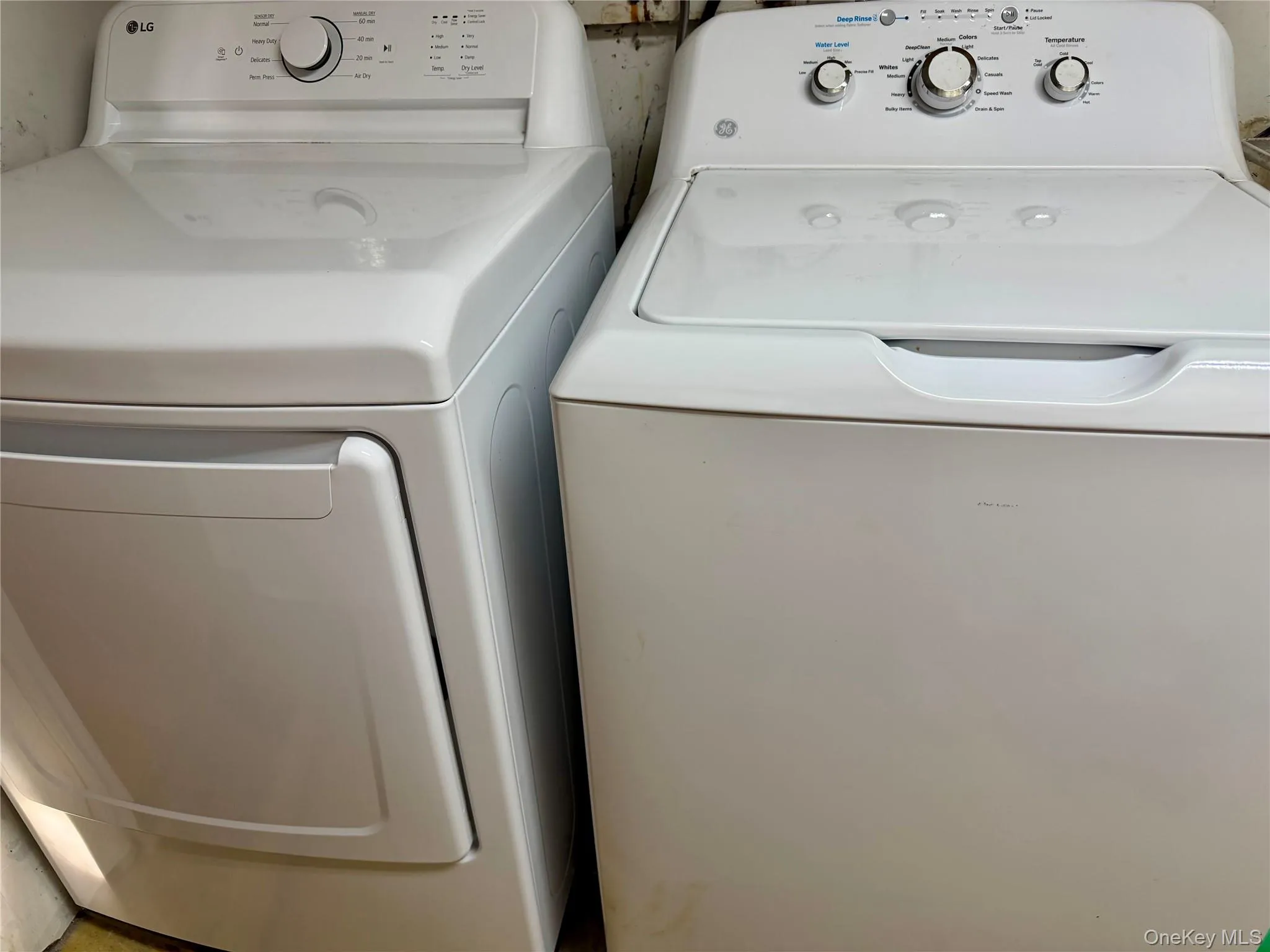 131 Ethel Street, Hempstead, NY, 4 Bedrooms Bedrooms, 9 Rooms Rooms,2 BathroomsBathrooms,Residential,For Rent,Ethel,0,1024451 131 Ethel Street, Hempstead, NY, 4 Bedrooms Bedrooms, 9 Rooms Rooms,2 BathroomsBathrooms,Residential,For Rent,Ethel,0,1024451