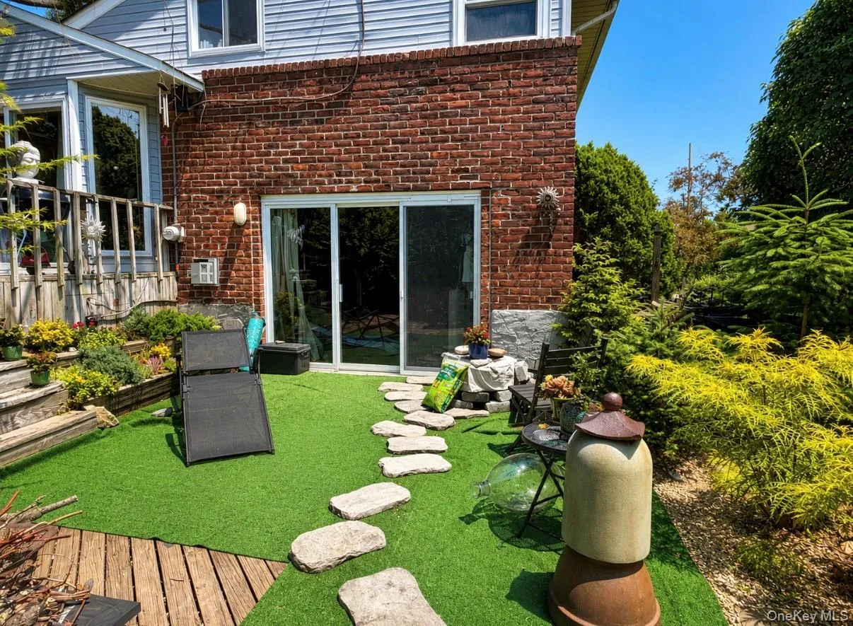 83 Bud Lane, Hempstead, NY, 3 Bedrooms Bedrooms, 7 Rooms Rooms,3 BathroomsBathrooms,Residential,For Rent,Bud,0,1024454 83 Bud Lane, Hempstead, NY, 3 Bedrooms Bedrooms, 7 Rooms Rooms,3 BathroomsBathrooms,Residential,For Rent,Bud,0,1024454