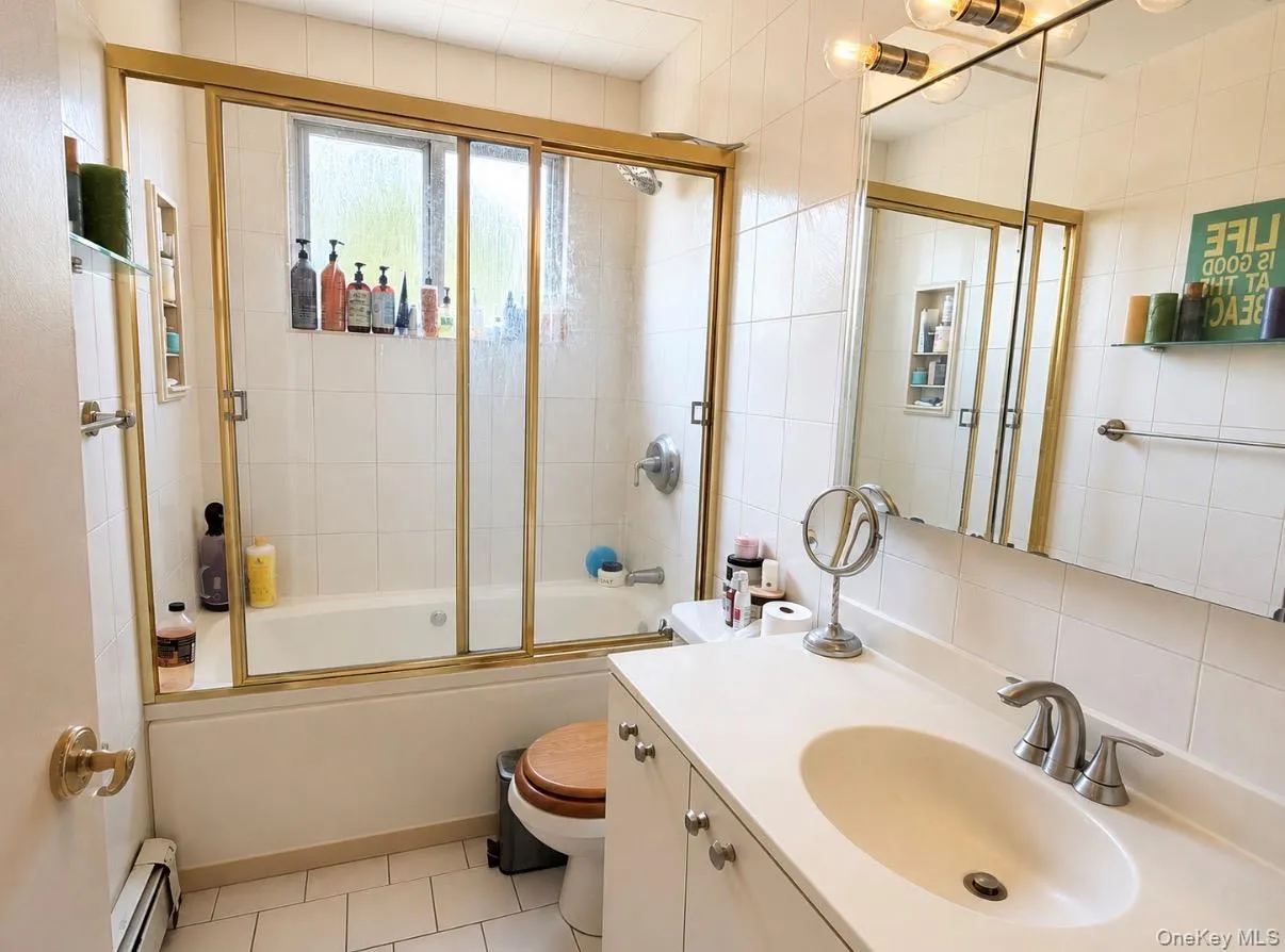 83 Bud Lane, Hempstead, NY, 3 Bedrooms Bedrooms, 7 Rooms Rooms,3 BathroomsBathrooms,Residential,For Rent,Bud,0,1024454 83 Bud Lane, Hempstead, NY, 3 Bedrooms Bedrooms, 7 Rooms Rooms,3 BathroomsBathrooms,Residential,For Rent,Bud,0,1024454