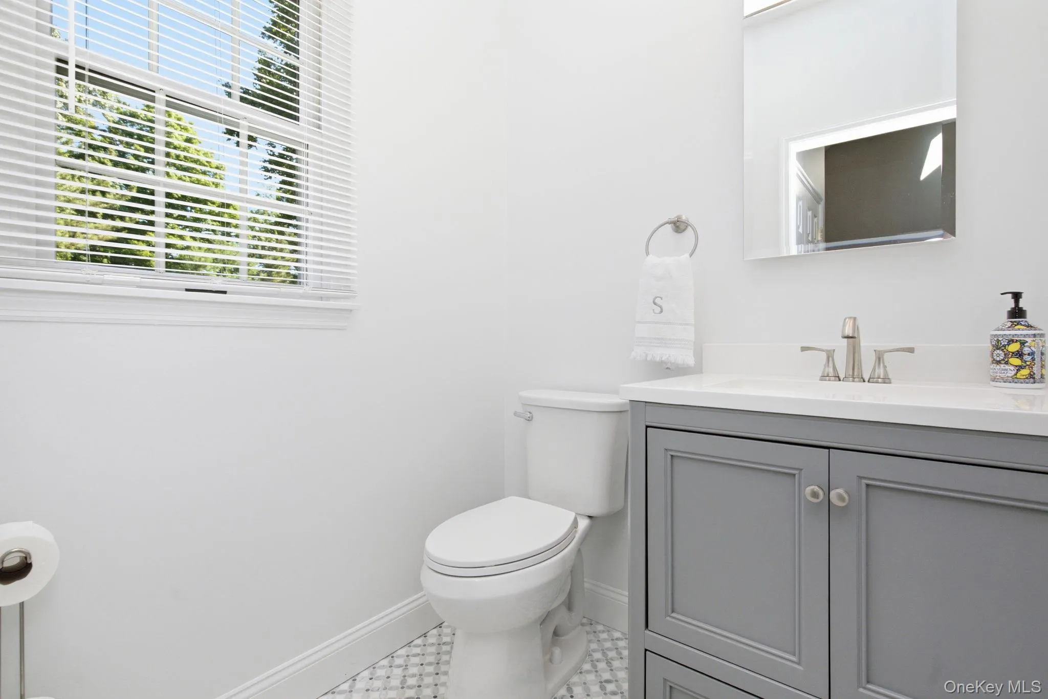 Powder Room Powder Room