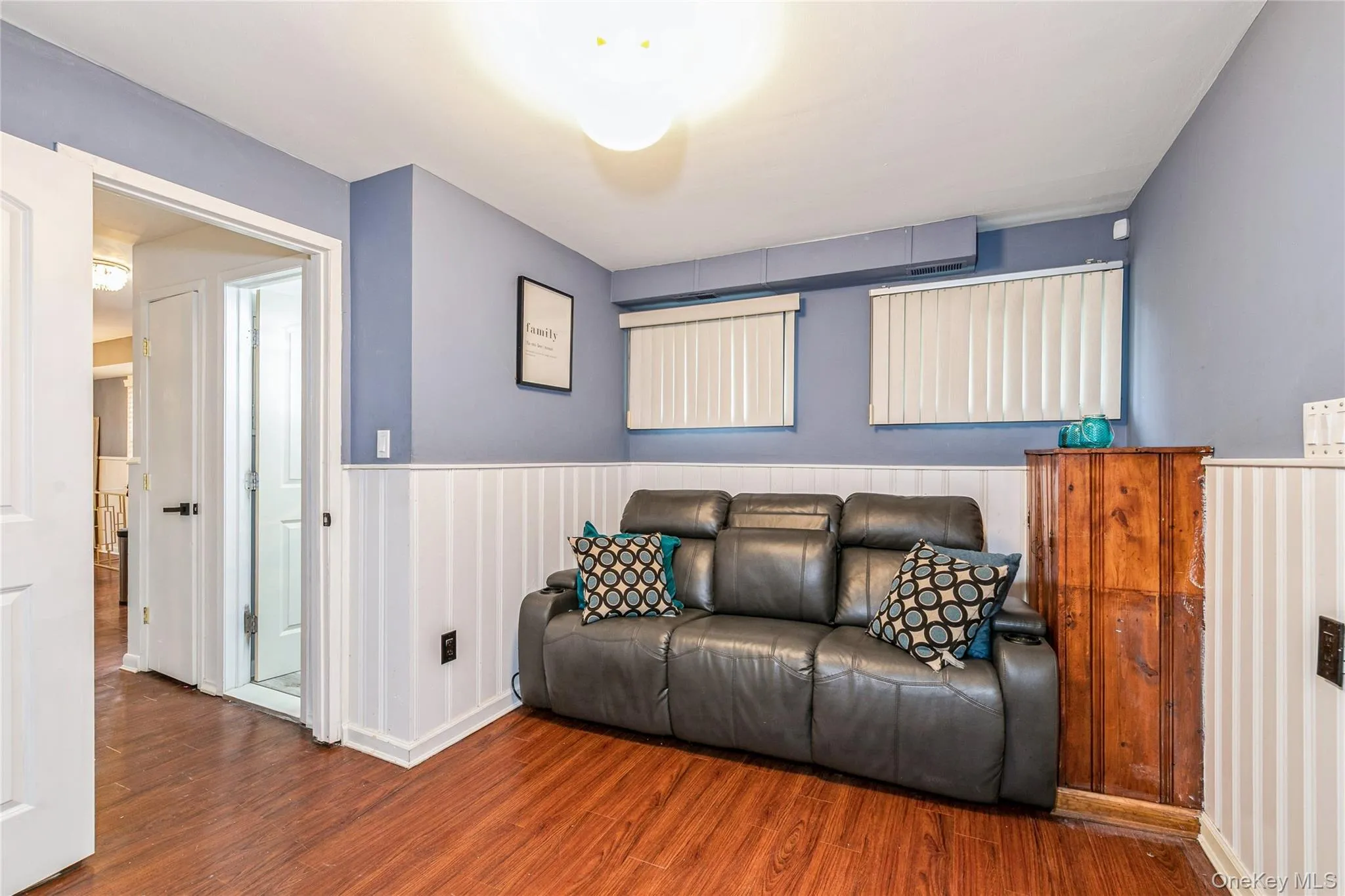 186 Oakwood Road, Huntington, NY, 3 Bedrooms Bedrooms, 7 Rooms Rooms,2 BathroomsBathrooms,Residential,For Rent,Oakwood,0,1024458 186 Oakwood Road, Huntington, NY, 3 Bedrooms Bedrooms, 7 Rooms Rooms,2 BathroomsBathrooms,Residential,For Rent,Oakwood,0,1024458