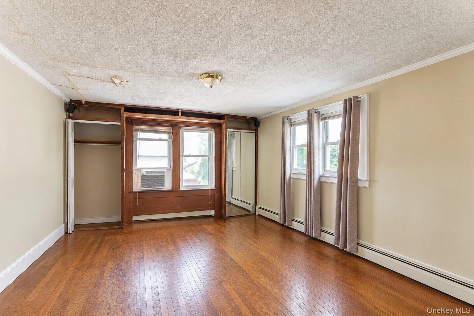 192-10 104th Avenue, New York, NY, 4 Bedrooms Bedrooms, 11 Rooms Rooms,3 BathroomsBathrooms,Residential,For Rent,104th,0,1024459 192-10 104th Avenue, New York, NY, 4 Bedrooms Bedrooms, 11 Rooms Rooms,3 BathroomsBathrooms,Residential,For Rent,104th,0,1024459
