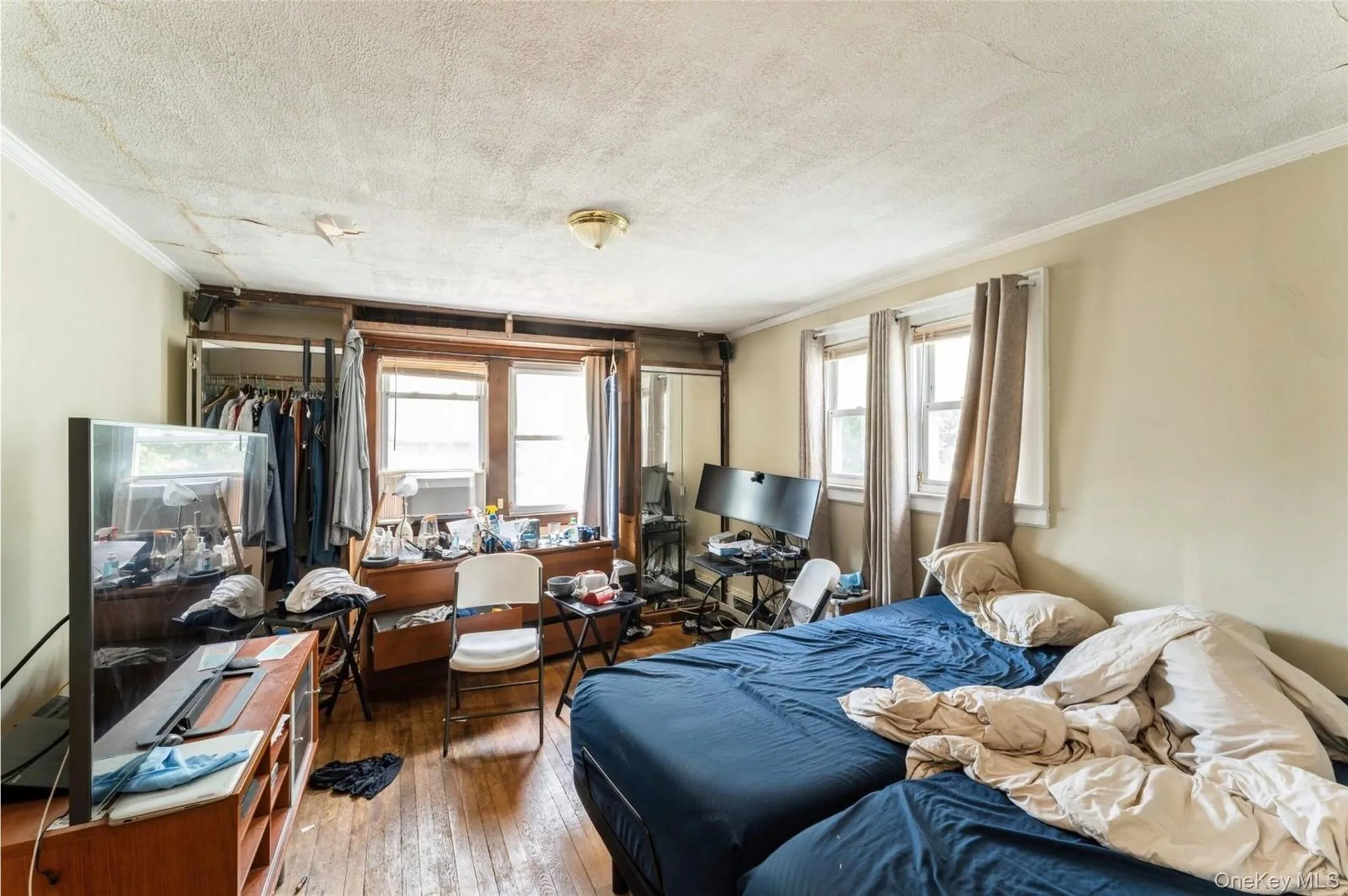 192-10 104th Avenue, New York, NY, 4 Bedrooms Bedrooms, 11 Rooms Rooms,3 BathroomsBathrooms,Residential,For Rent,104th,0,1024459 192-10 104th Avenue, New York, NY, 4 Bedrooms Bedrooms, 11 Rooms Rooms,3 BathroomsBathrooms,Residential,For Rent,104th,0,1024459