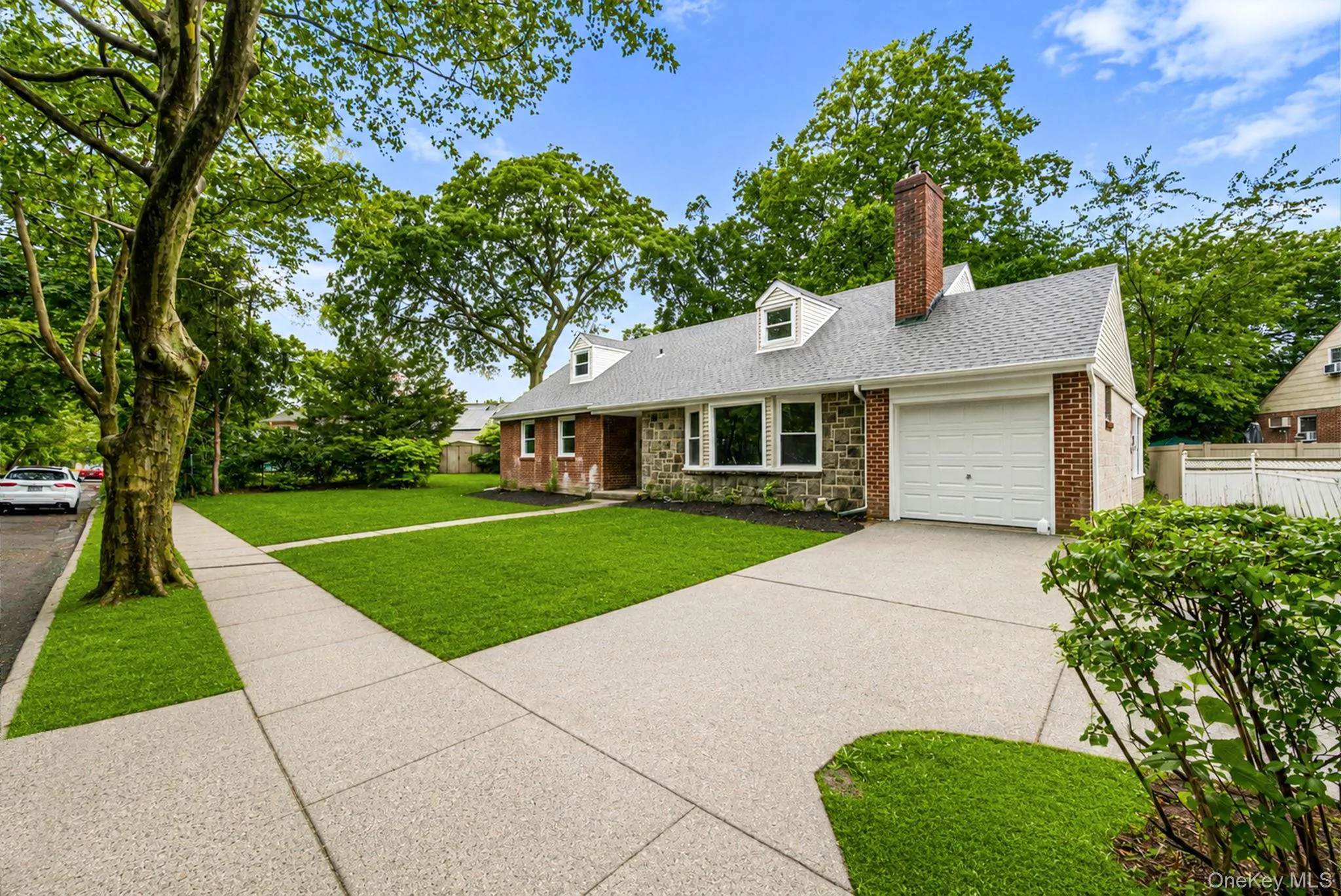 970 Hillman Street, Hempstead, NY, 5 Bedrooms Bedrooms, 8 Rooms Rooms,3 BathroomsBathrooms,Residential,For Rent,Hillman,0,1024461 970 Hillman Street, Hempstead, NY, 5 Bedrooms Bedrooms, 8 Rooms Rooms,3 BathroomsBathrooms,Residential,For Rent,Hillman,0,1024461