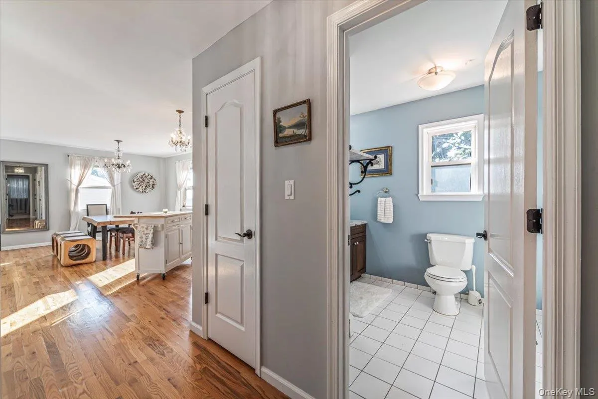 70 Manor Drive, North Hempstead, NY, 4 Bedrooms Bedrooms, 12 Rooms Rooms,3 BathroomsBathrooms,Residential,For Rent,Manor,0,1024465 70 Manor Drive, North Hempstead, NY, 4 Bedrooms Bedrooms, 12 Rooms Rooms,3 BathroomsBathrooms,Residential,For Rent,Manor,0,1024465