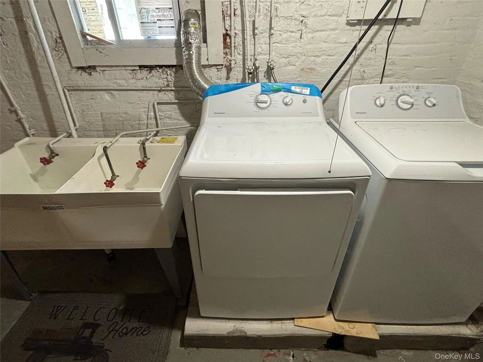 955 Wolcott Avenue, Beacon, NY, 1 Bedroom Bedrooms, 6 Rooms Rooms,1 BathroomBathrooms,Residential Lease,For Rent,Wolcott,0,1024466 955 Wolcott Avenue, Beacon, NY, 1 Bedroom Bedrooms, 6 Rooms Rooms,1 BathroomBathrooms,Residential Lease,For Rent,Wolcott,0,1024466