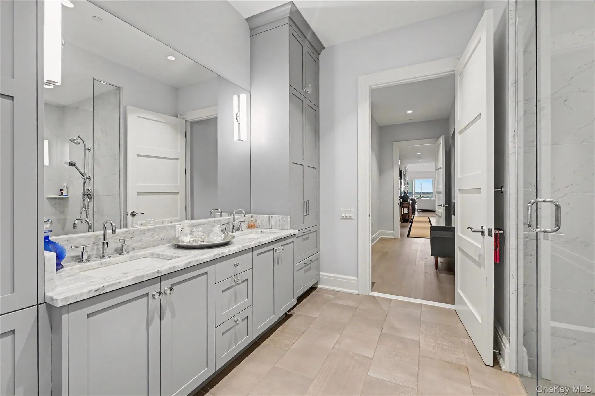 Primary en suite with double vanities Primary en suite with double vanities