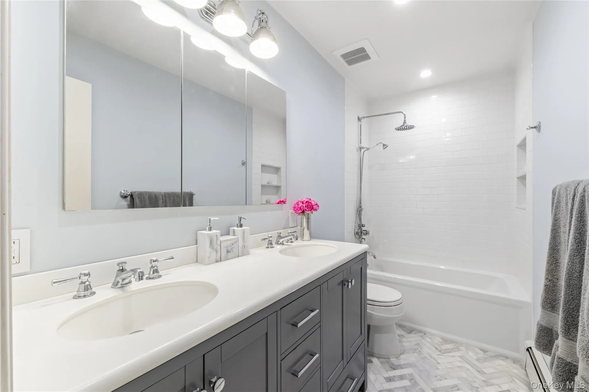 22 Delaware Avenue, Oyster Bay, NY, 6 Bedrooms Bedrooms, 13 Rooms Rooms,2 BathroomsBathrooms,Residential,For Rent,Delaware,0,1024471 22 Delaware Avenue, Oyster Bay, NY, 6 Bedrooms Bedrooms, 13 Rooms Rooms,2 BathroomsBathrooms,Residential,For Rent,Delaware,0,1024471