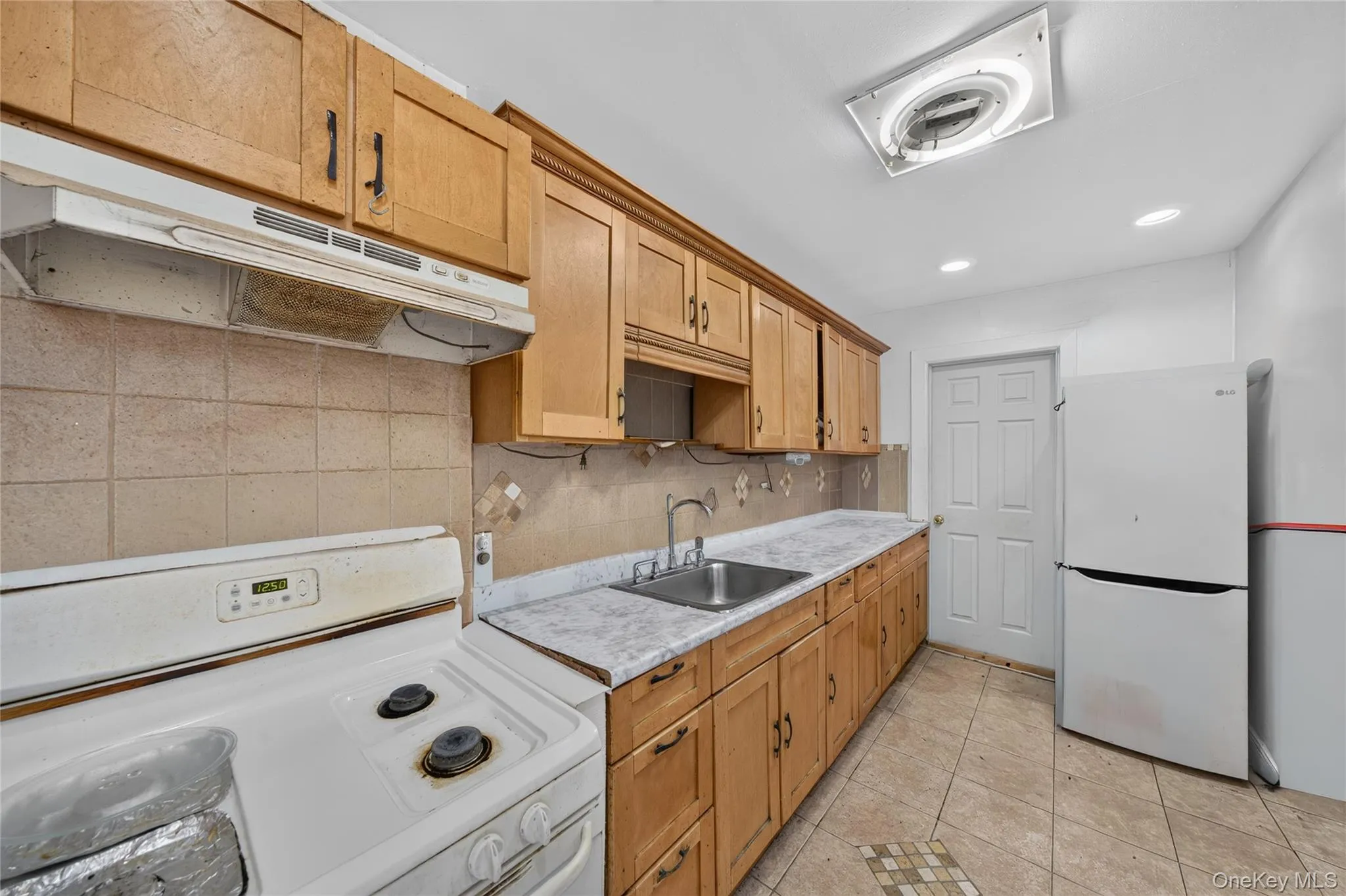 907 46th Street, New York, NY, 3 Bedrooms Bedrooms, 8 Rooms Rooms,2 BathroomsBathrooms,Residential,For Rent,46th,0,1024474 907 46th Street, New York, NY, 3 Bedrooms Bedrooms, 8 Rooms Rooms,2 BathroomsBathrooms,Residential,For Rent,46th,0,1024474