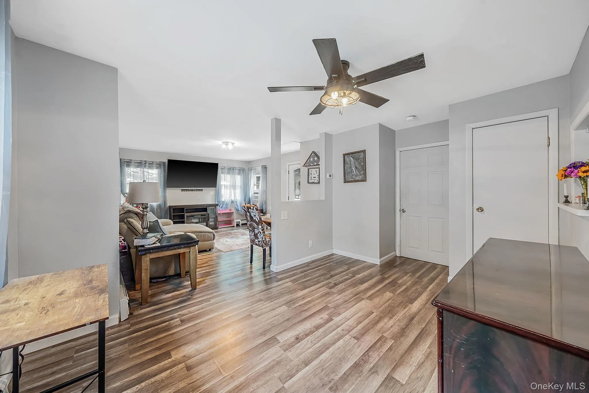 36 Rosalie Place, Brookhaven, NY, 2 Bedrooms Bedrooms, 4 Rooms Rooms,1 BathroomBathrooms,Residential,For Rent,Rosalie,0,1024480 36 Rosalie Place, Brookhaven, NY, 2 Bedrooms Bedrooms, 4 Rooms Rooms,1 BathroomBathrooms,Residential,For Rent,Rosalie,0,1024480