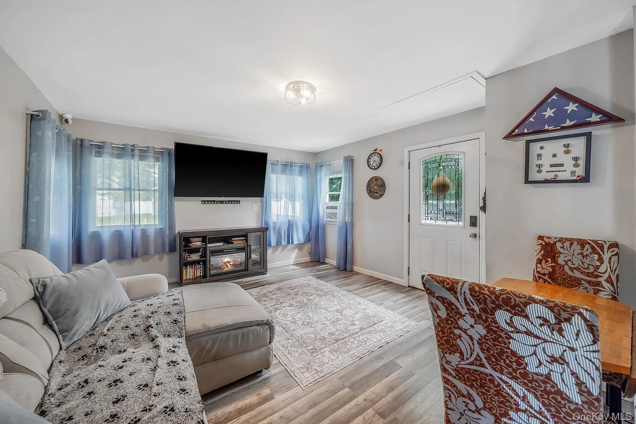 36 Rosalie Place, Brookhaven, NY, 2 Bedrooms Bedrooms, 4 Rooms Rooms,1 BathroomBathrooms,Residential,For Rent,Rosalie,0,1024480 36 Rosalie Place, Brookhaven, NY, 2 Bedrooms Bedrooms, 4 Rooms Rooms,1 BathroomBathrooms,Residential,For Rent,Rosalie,0,1024480