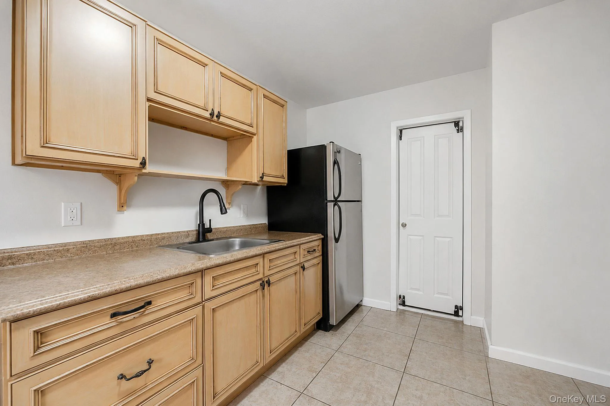 36 Rosalie Place, Brookhaven, NY, 2 Bedrooms Bedrooms, 4 Rooms Rooms,1 BathroomBathrooms,Residential,For Rent,Rosalie,0,1024480 36 Rosalie Place, Brookhaven, NY, 2 Bedrooms Bedrooms, 4 Rooms Rooms,1 BathroomBathrooms,Residential,For Rent,Rosalie,0,1024480