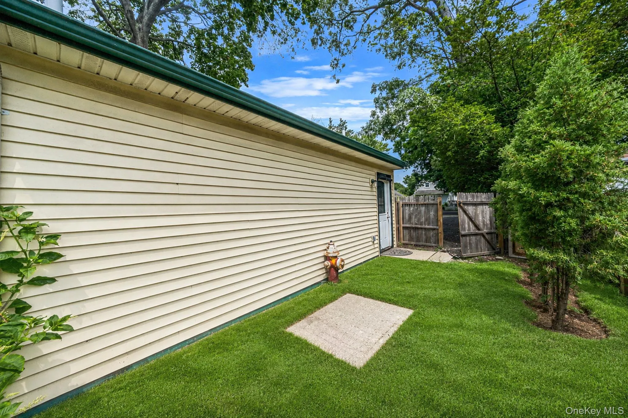 36 Rosalie Place, Brookhaven, NY, 2 Bedrooms Bedrooms, 4 Rooms Rooms,1 BathroomBathrooms,Residential,For Rent,Rosalie,0,1024480 36 Rosalie Place, Brookhaven, NY, 2 Bedrooms Bedrooms, 4 Rooms Rooms,1 BathroomBathrooms,Residential,For Rent,Rosalie,0,1024480