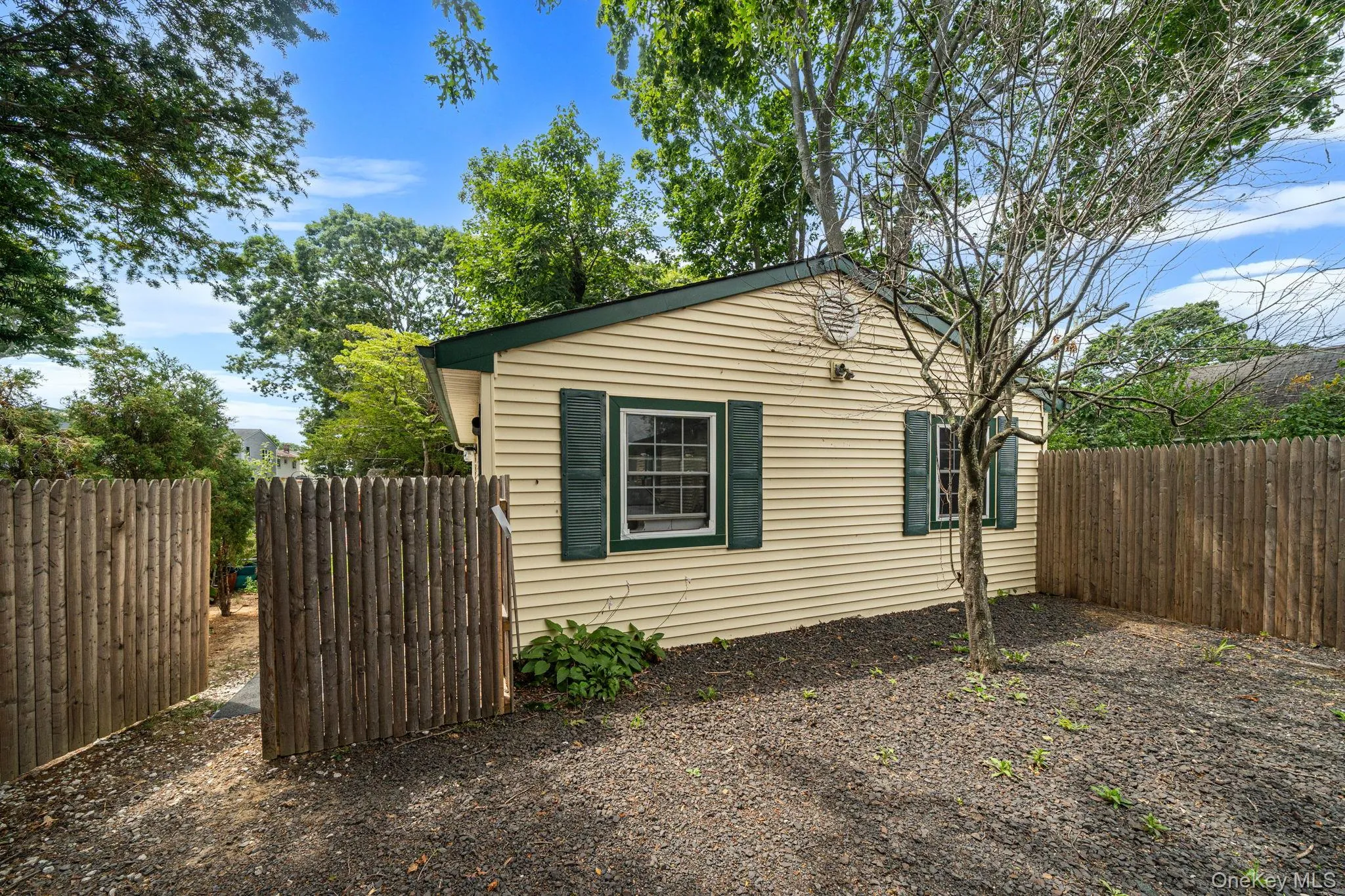 36 Rosalie Place, Brookhaven, NY, 2 Bedrooms Bedrooms, 4 Rooms Rooms,1 BathroomBathrooms,Residential,For Rent,Rosalie,0,1024480 36 Rosalie Place, Brookhaven, NY, 2 Bedrooms Bedrooms, 4 Rooms Rooms,1 BathroomBathrooms,Residential,For Rent,Rosalie,0,1024480