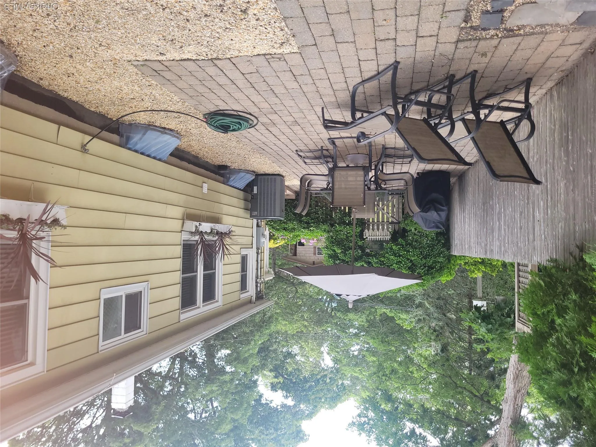 10 Graham Road, Southampton, NY, 3 Bedrooms Bedrooms, 7 Rooms Rooms,1 BathroomBathrooms,Residential,For Rent,Graham,0,1024482 10 Graham Road, Southampton, NY, 3 Bedrooms Bedrooms, 7 Rooms Rooms,1 BathroomBathrooms,Residential,For Rent,Graham,0,1024482