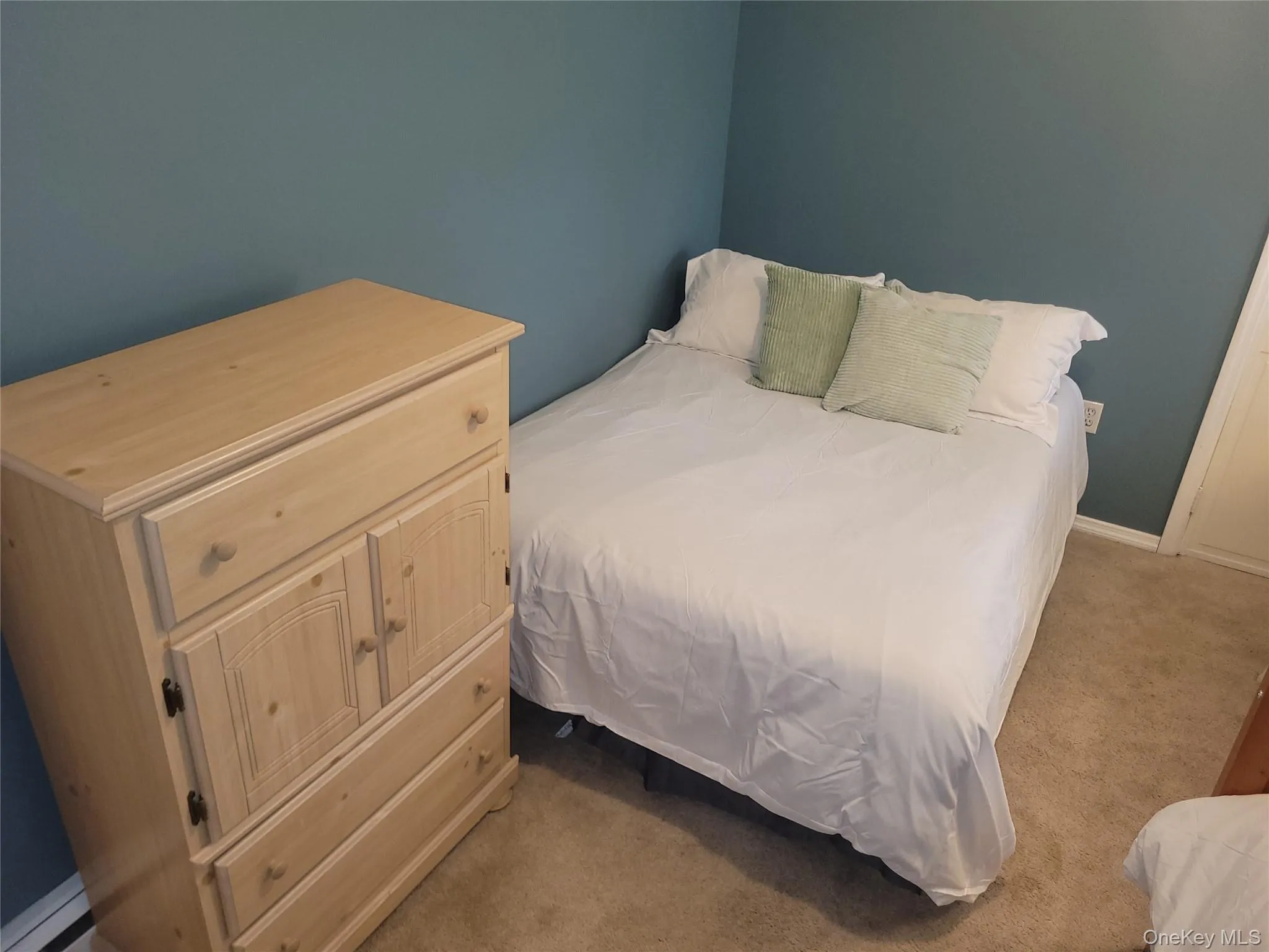 10 Graham Road, Southampton, NY, 3 Bedrooms Bedrooms, 7 Rooms Rooms,1 BathroomBathrooms,Residential,For Rent,Graham,0,1024482 10 Graham Road, Southampton, NY, 3 Bedrooms Bedrooms, 7 Rooms Rooms,1 BathroomBathrooms,Residential,For Rent,Graham,0,1024482